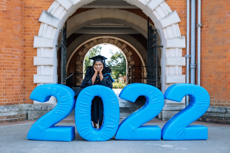 Graduation photo by Splento photographer Julia