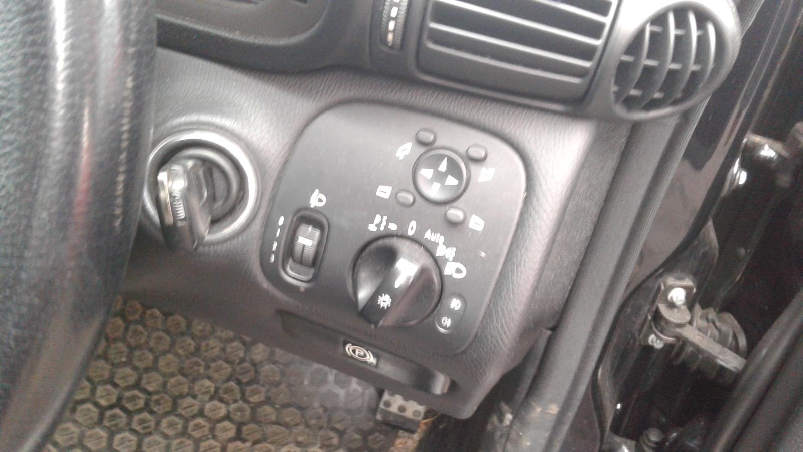 2007 Mercedes C Class L Headlamp View Auto part L Headlamp Mercedes C Class 2007