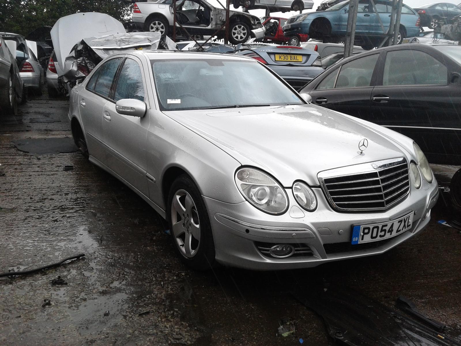 View Auto part Grille Mercedes E Class 2004