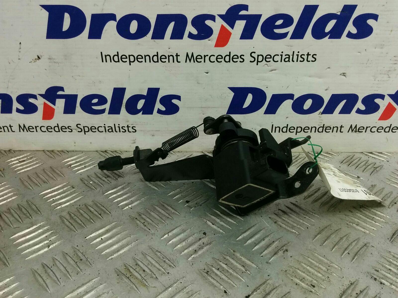 View Auto part Throttle Position Sw Mercedes E Class 2002