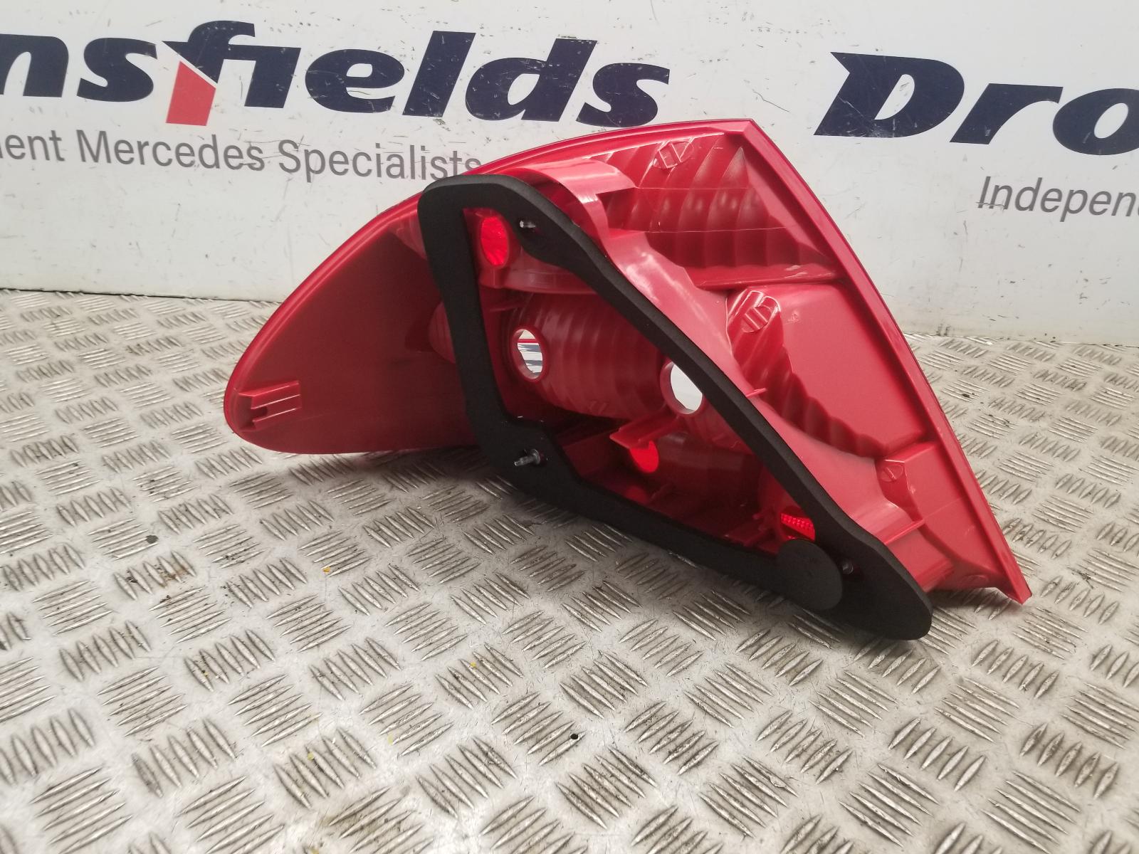2010 Mercedes Clk R Taillight View Auto part R Taillight Mercedes Clk 2010