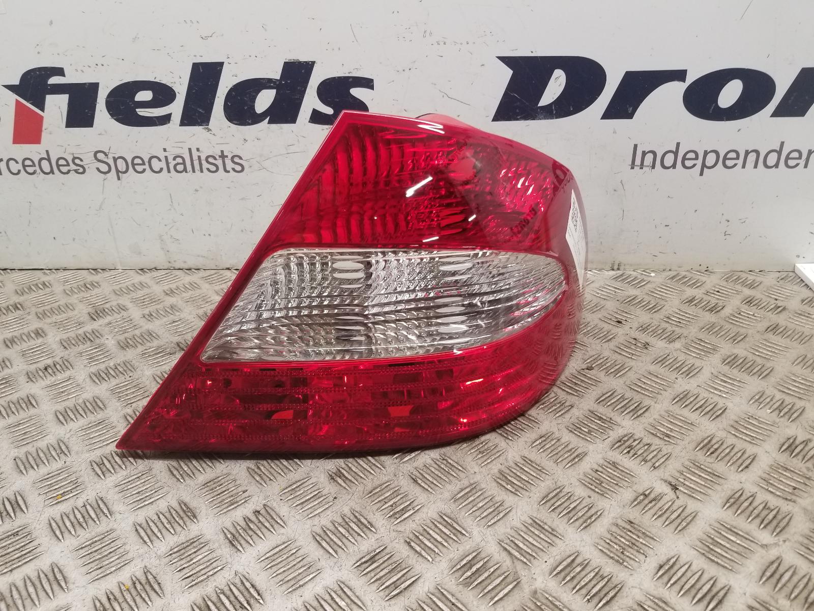 View Auto part R Taillight Mercedes Clk 2008