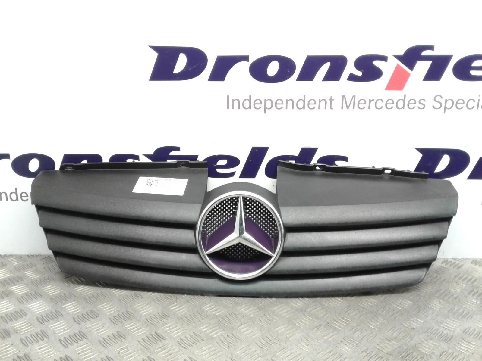 View Auto part Grille Mercedes Vaneo 2003
