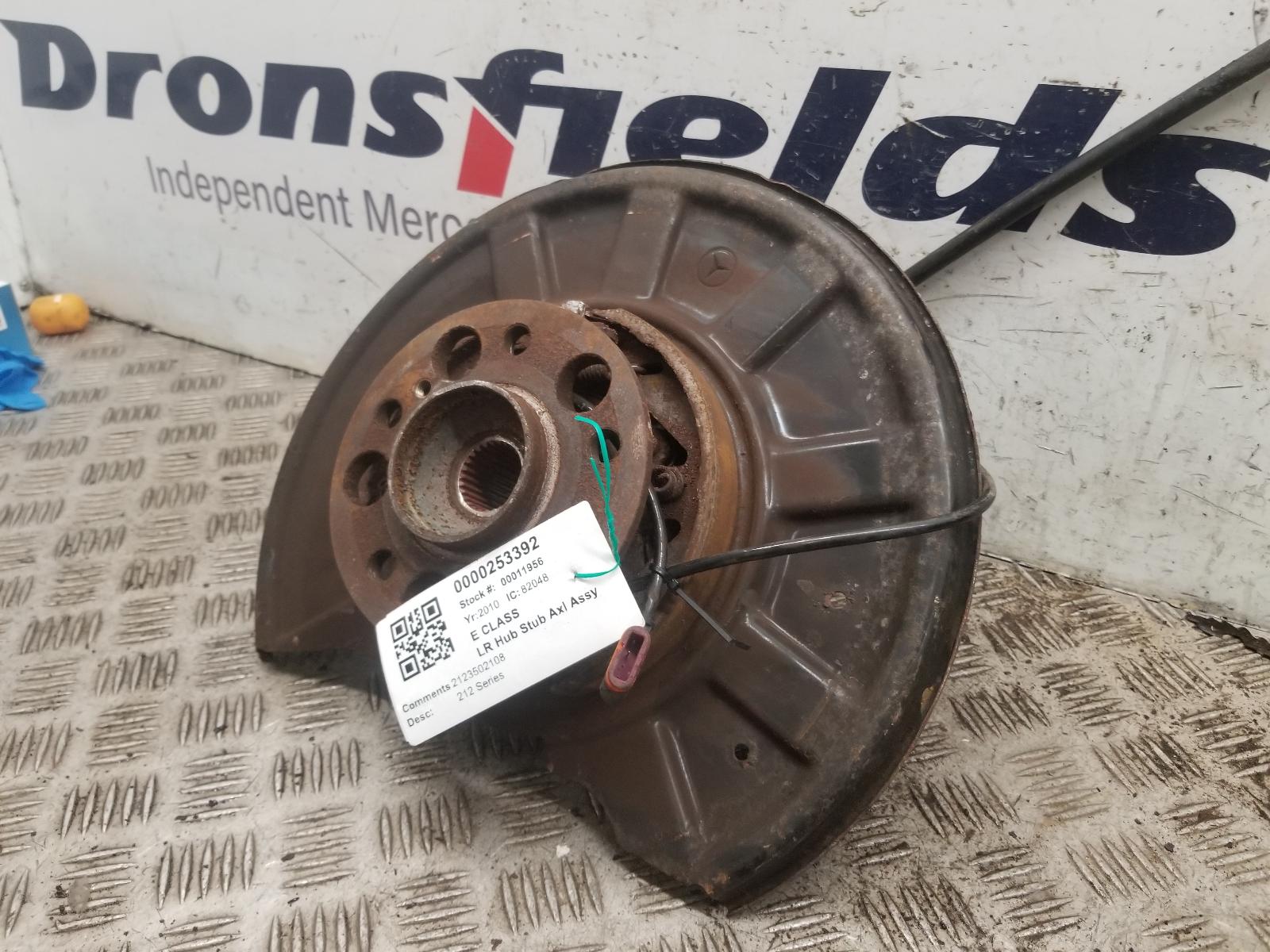 View Auto part LR Hub/Stub Axle Assembly Mercedes E Class 2010