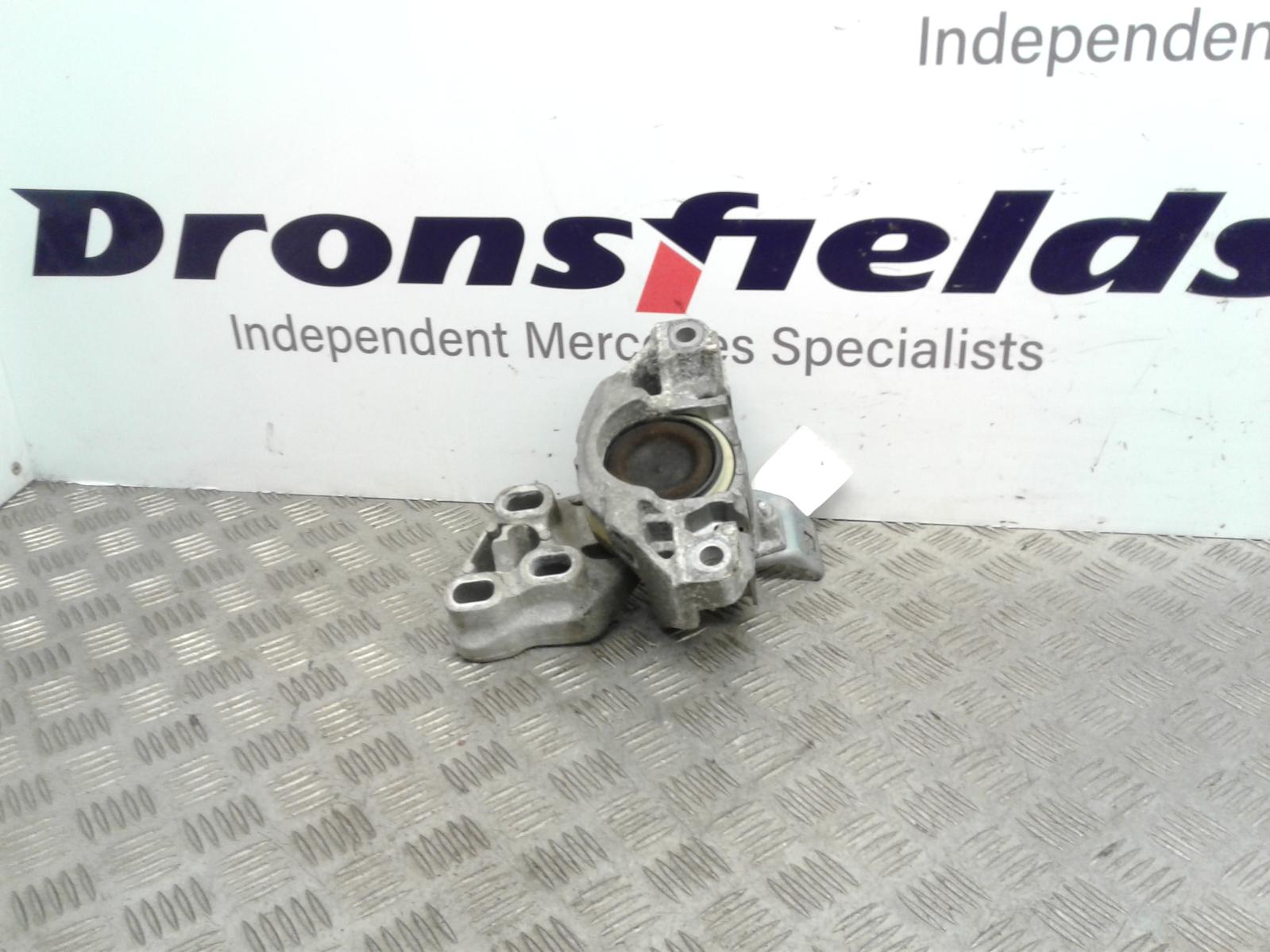 View Auto part Engine Mount Mercedes A Class 2013