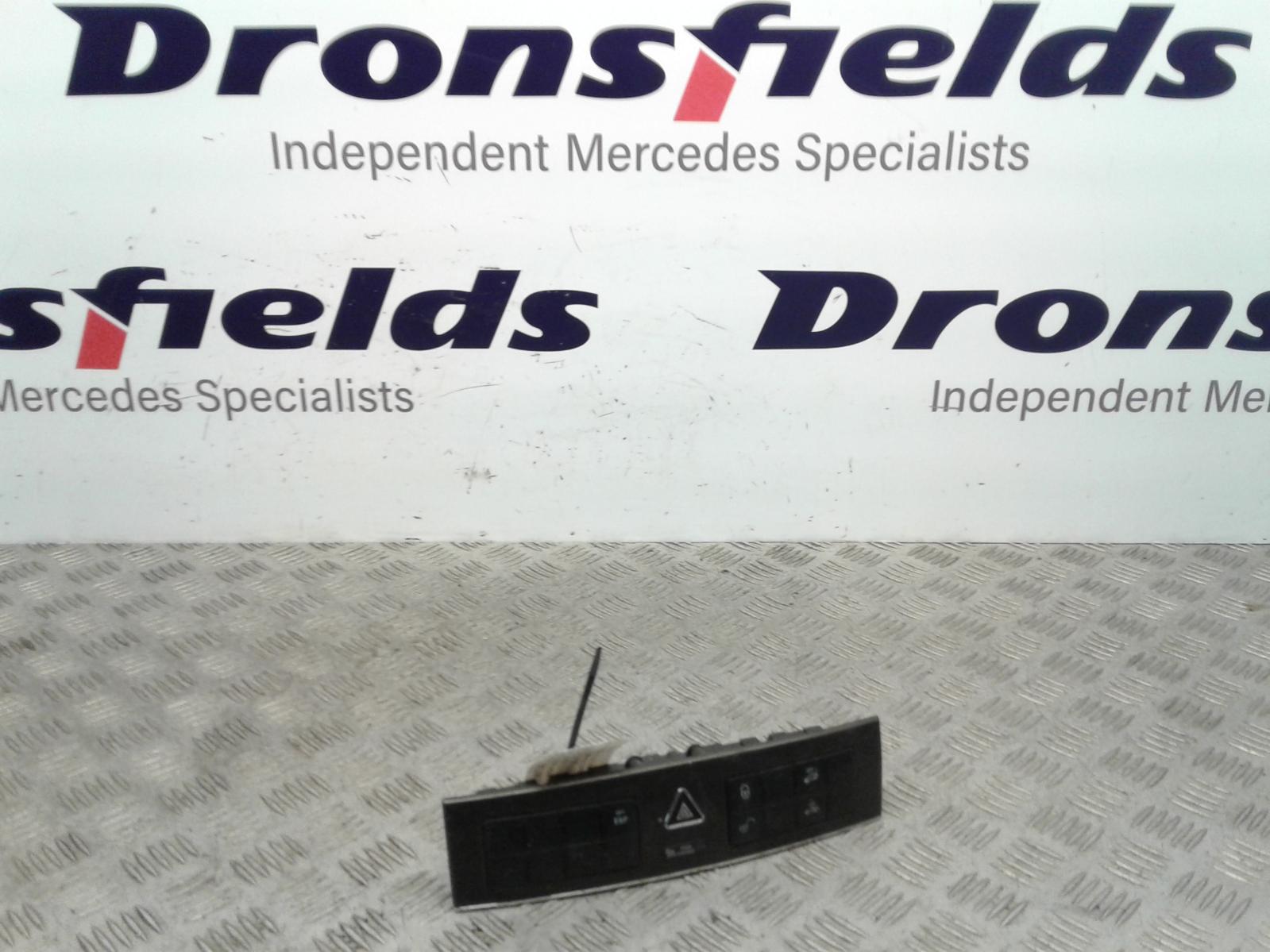 View Auto part Heater/AC Controller Mercedes C Class 2004