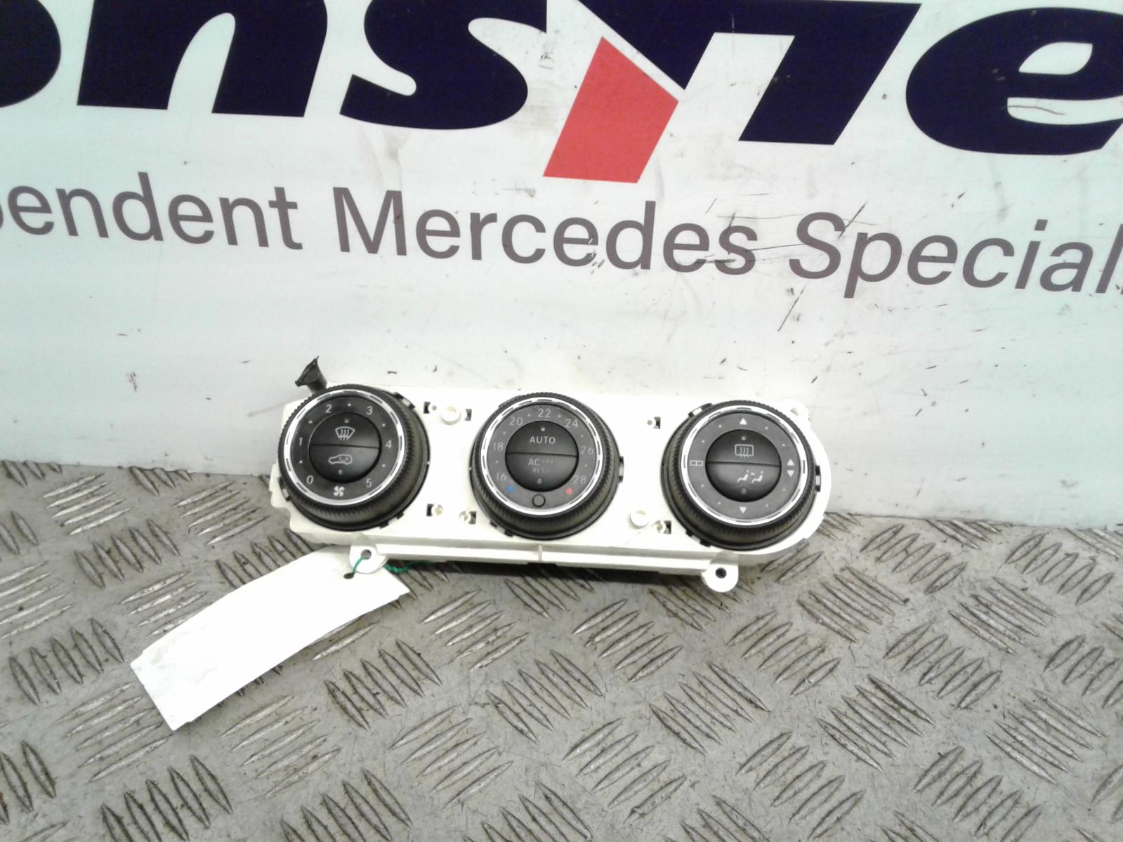 View Auto part Heater/AC Controller Mercedes M Class 2001