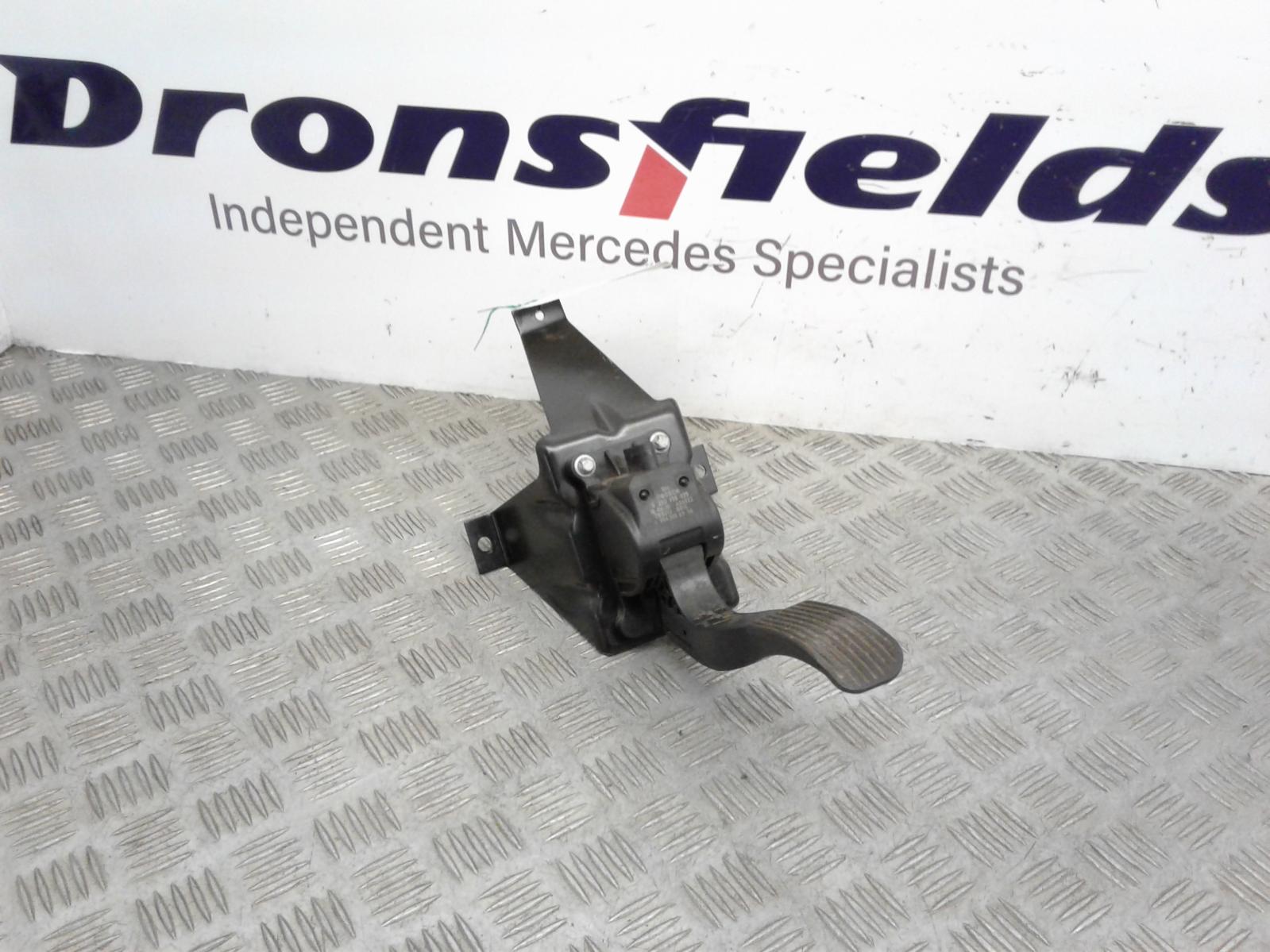 View Auto part Pedal Potentiometer Mercedes Sprinter 2015