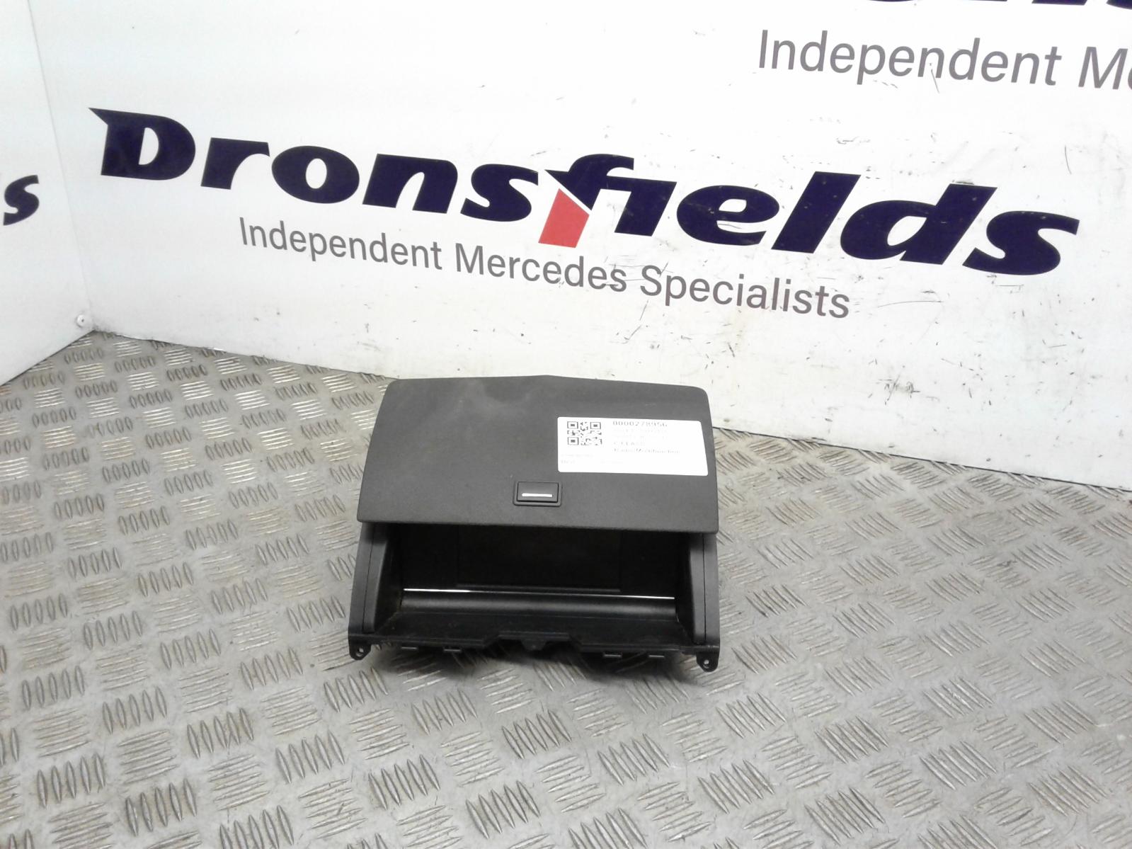 View Auto part Radio Display Mercedes C Class 2010