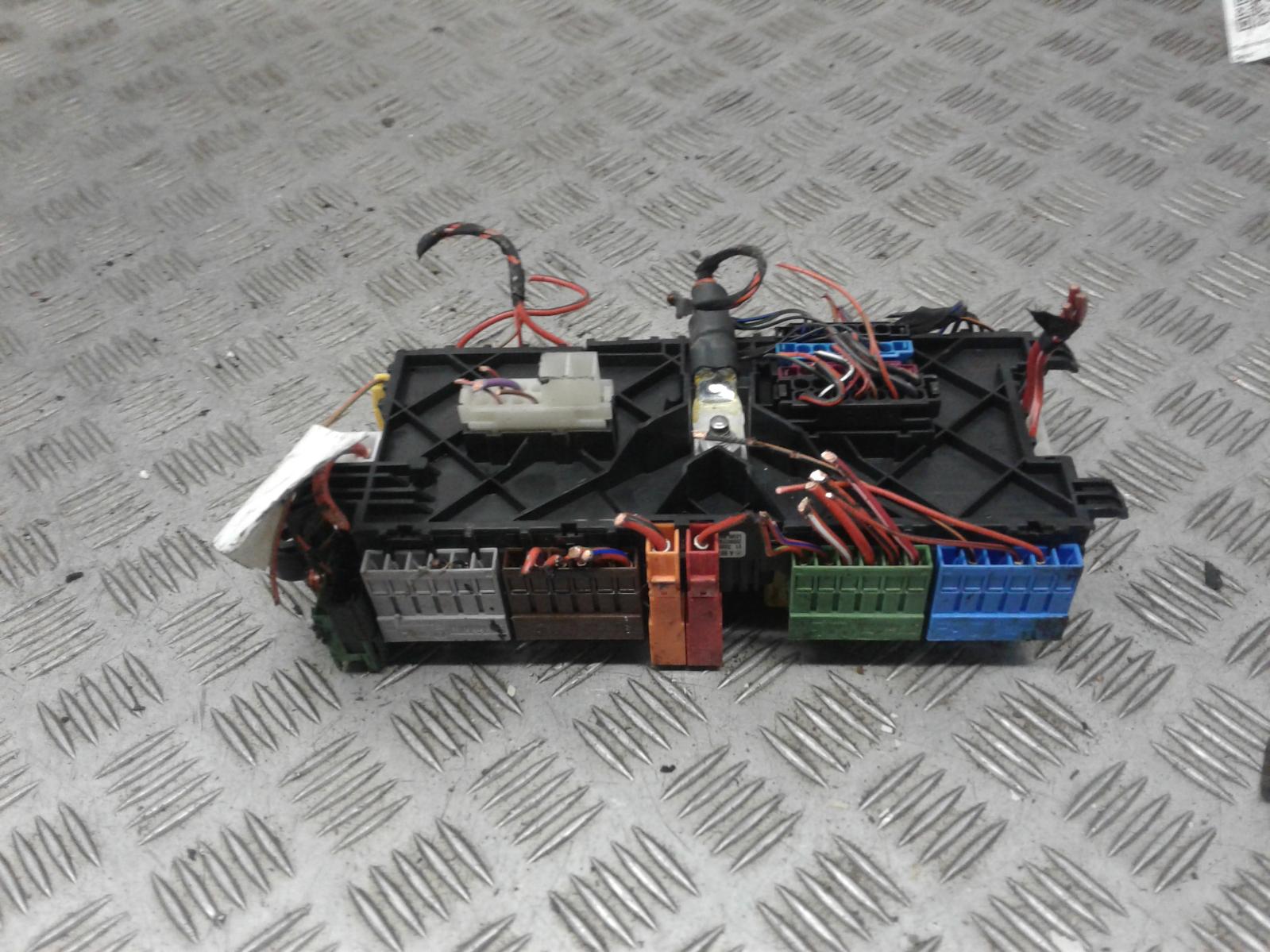 View Auto part Fuse Box Mercedes Sprinter 2020