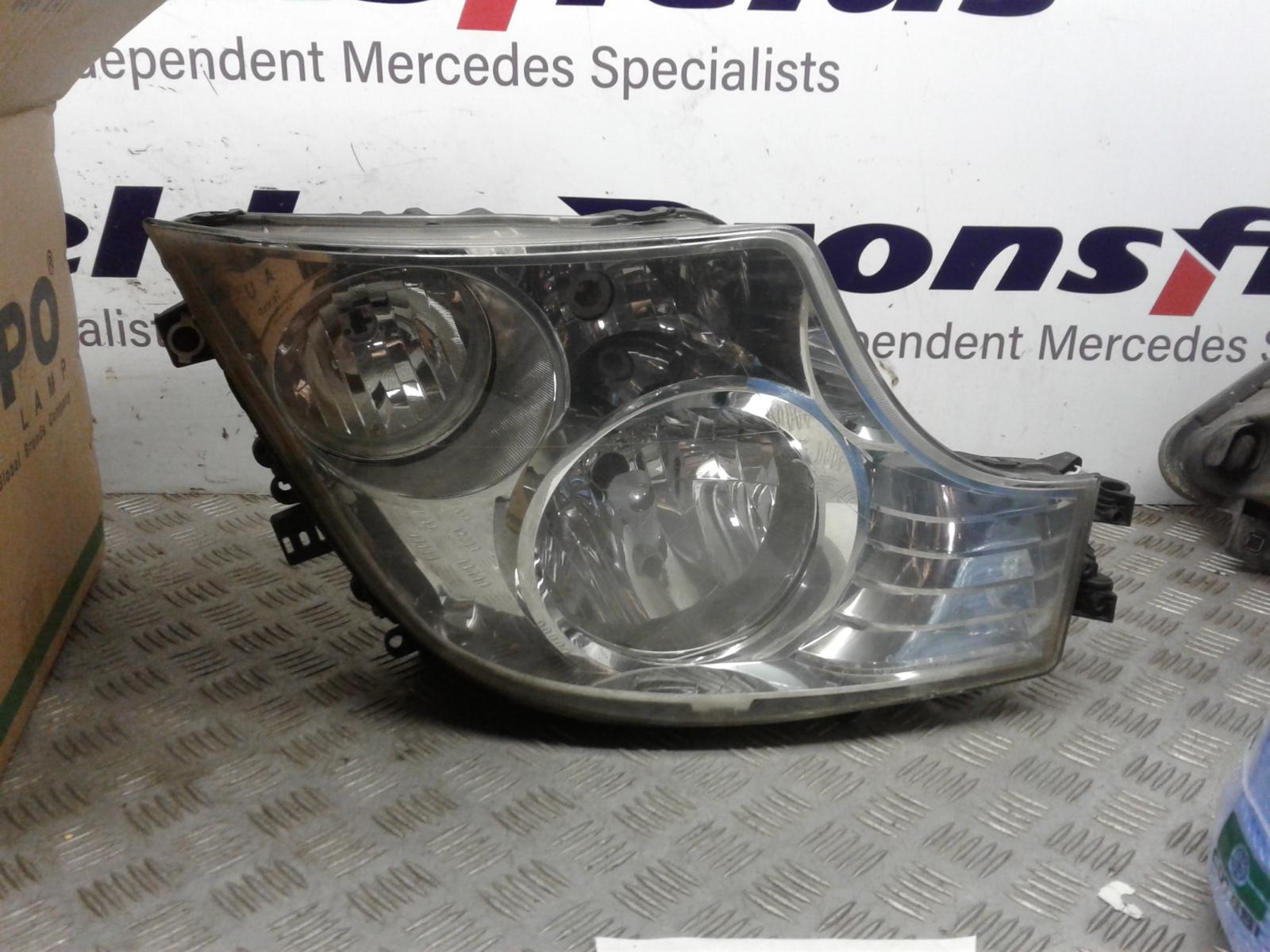 View Auto part R Headlamp Mercedes Actros 2011