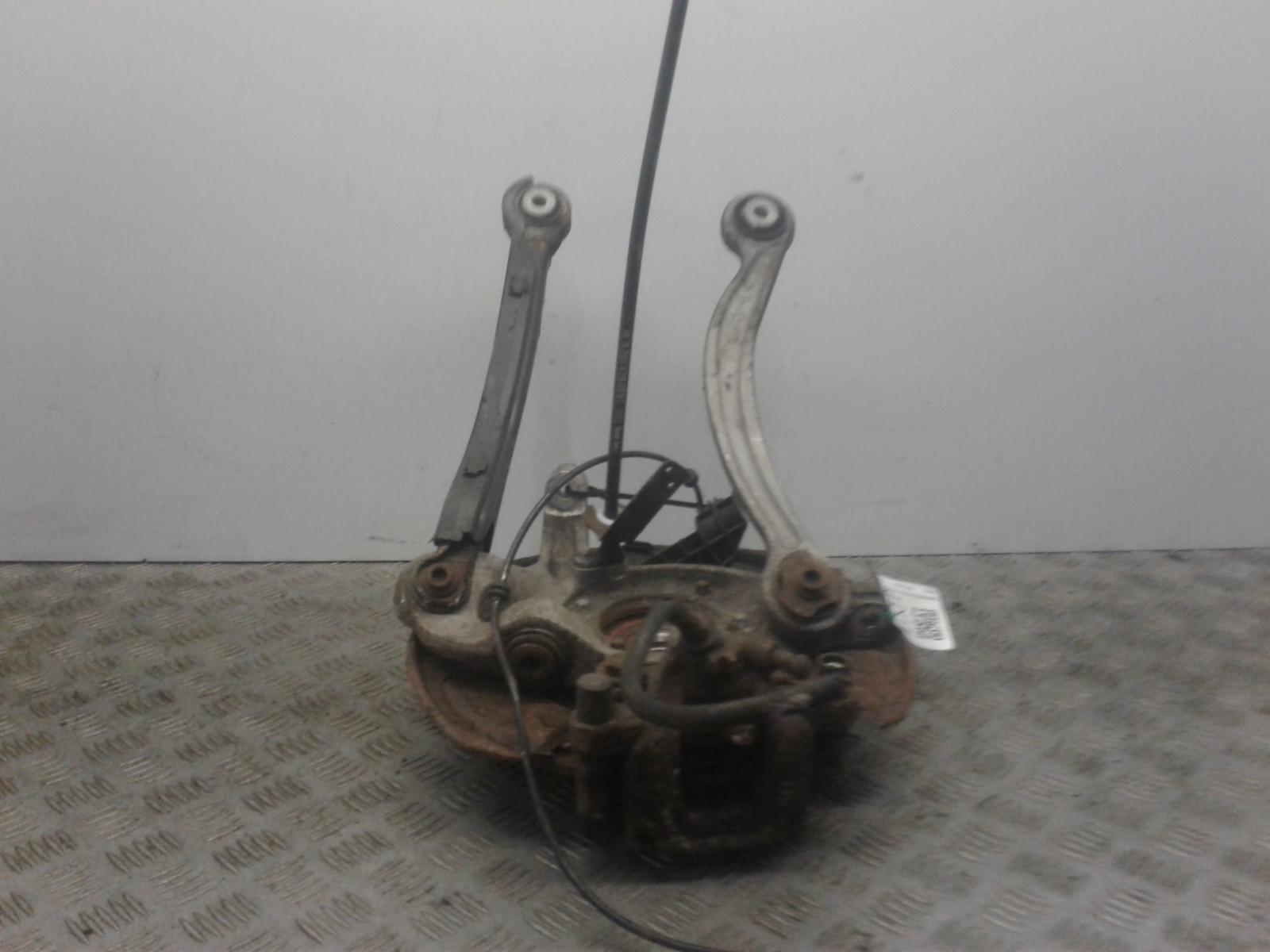 View Auto part LR Hub/Stub Axle Assembly Mercedes C Class 2008