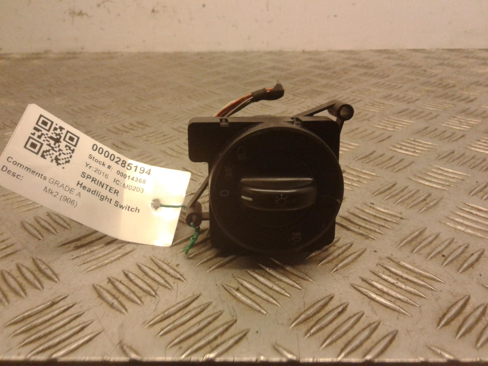 View Auto part Headlight Switch Mercedes Sprinter 2016