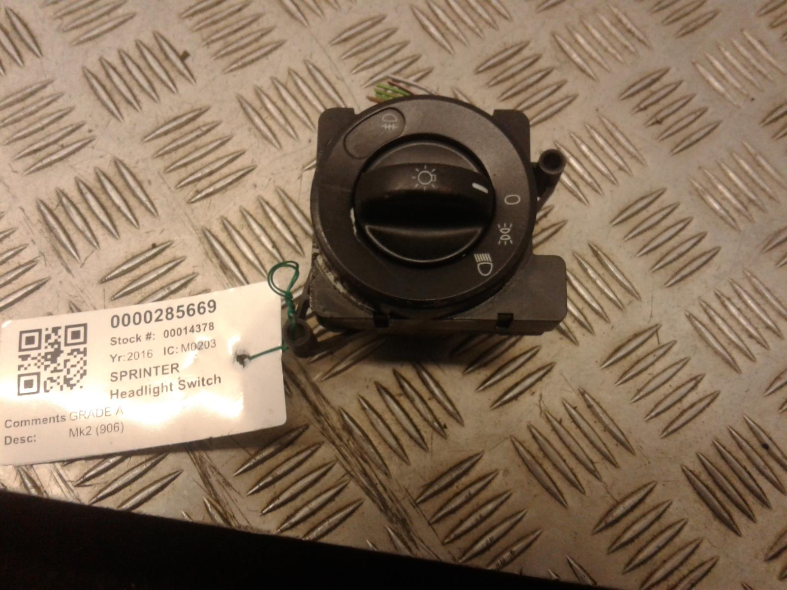 View Auto part Headlight Switch Mercedes Sprinter 2016