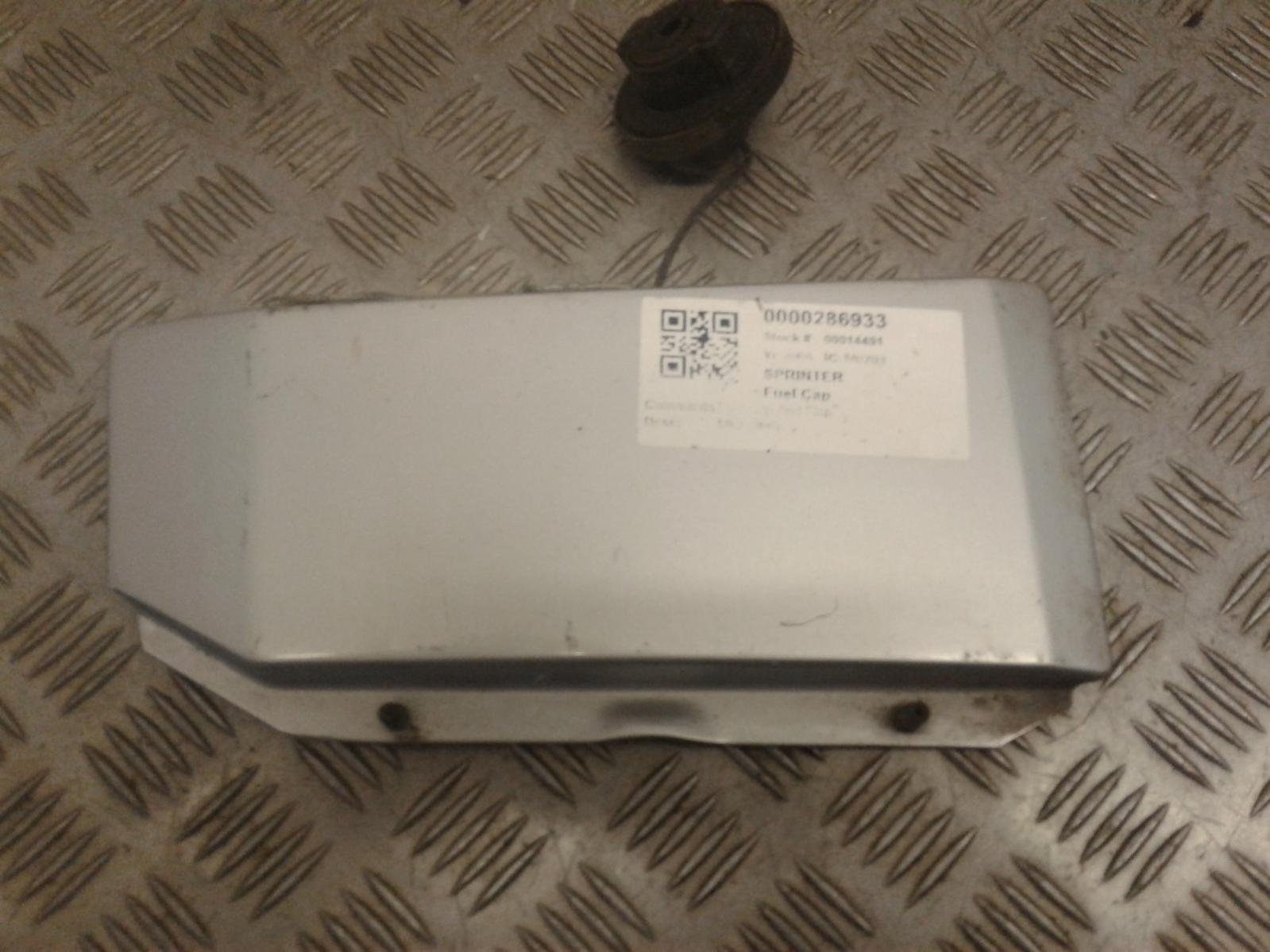View Auto part Fuelcap Mercedes Sprinter 2008