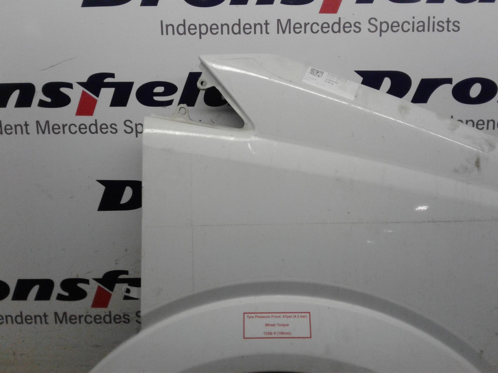 View Auto part R Wing Mercedes Sprinter 2014