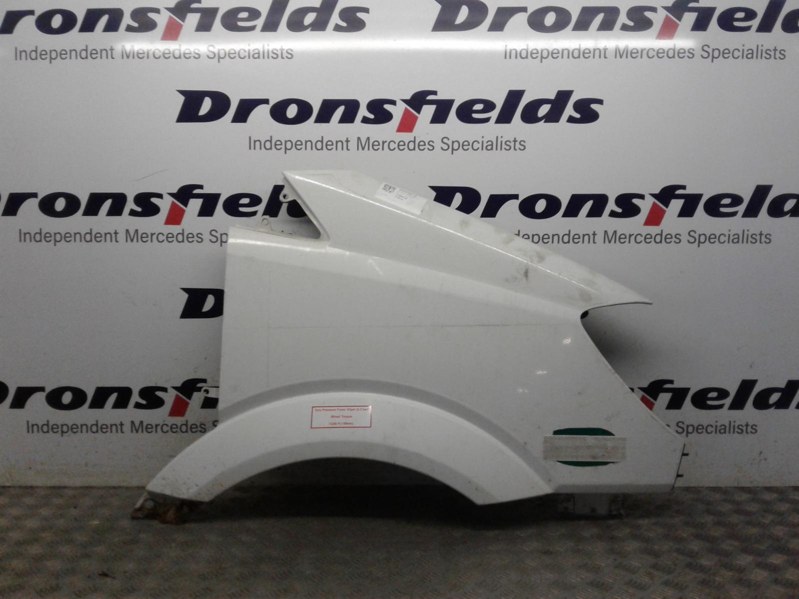 View Auto part R Wing Mercedes Sprinter 2014