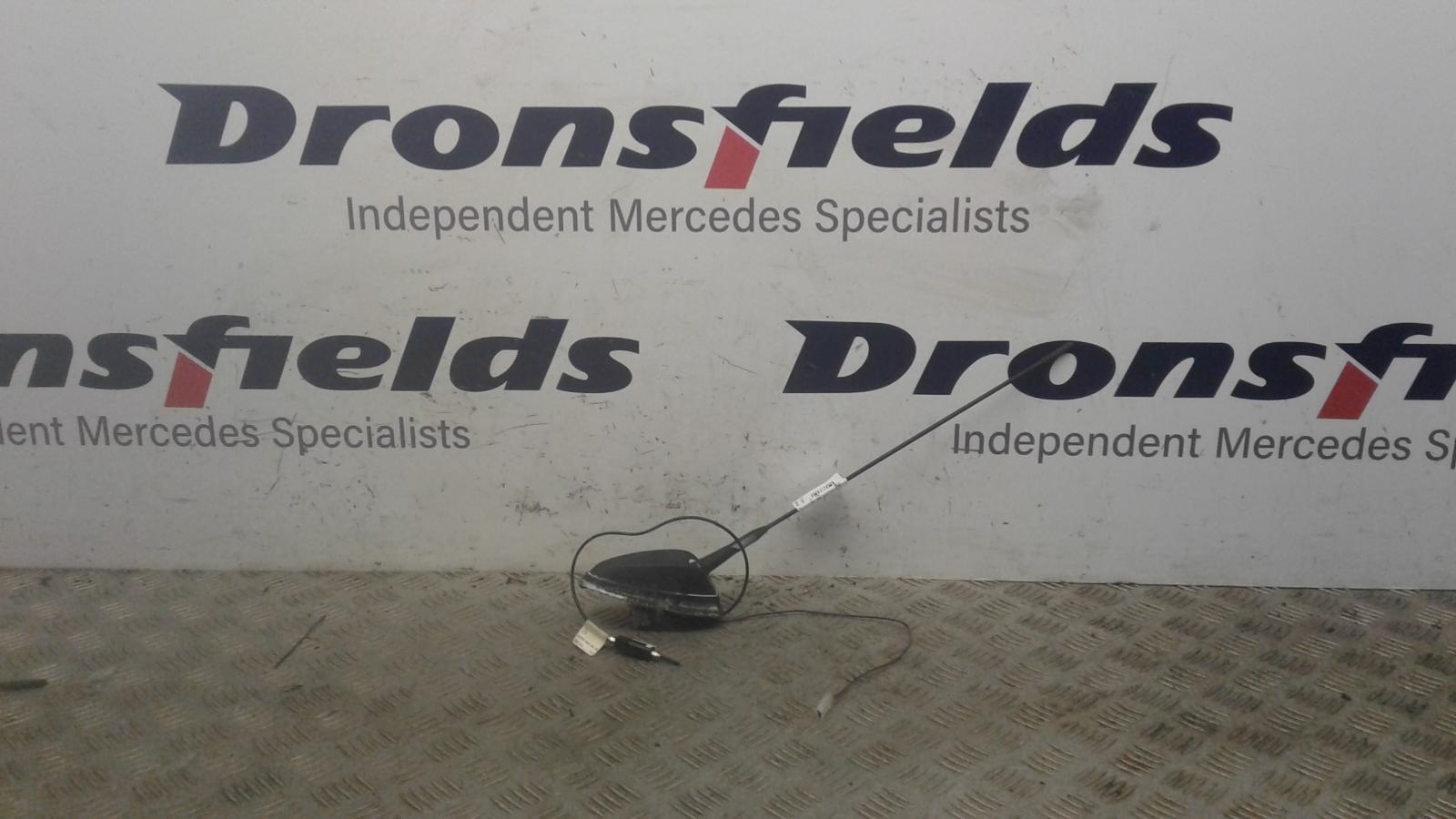 View Auto part Antenna Mercedes Sprinter 2016