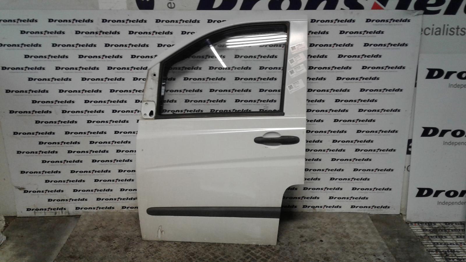 View Auto part Door Lock Assembly Mercedes Vito 2005
