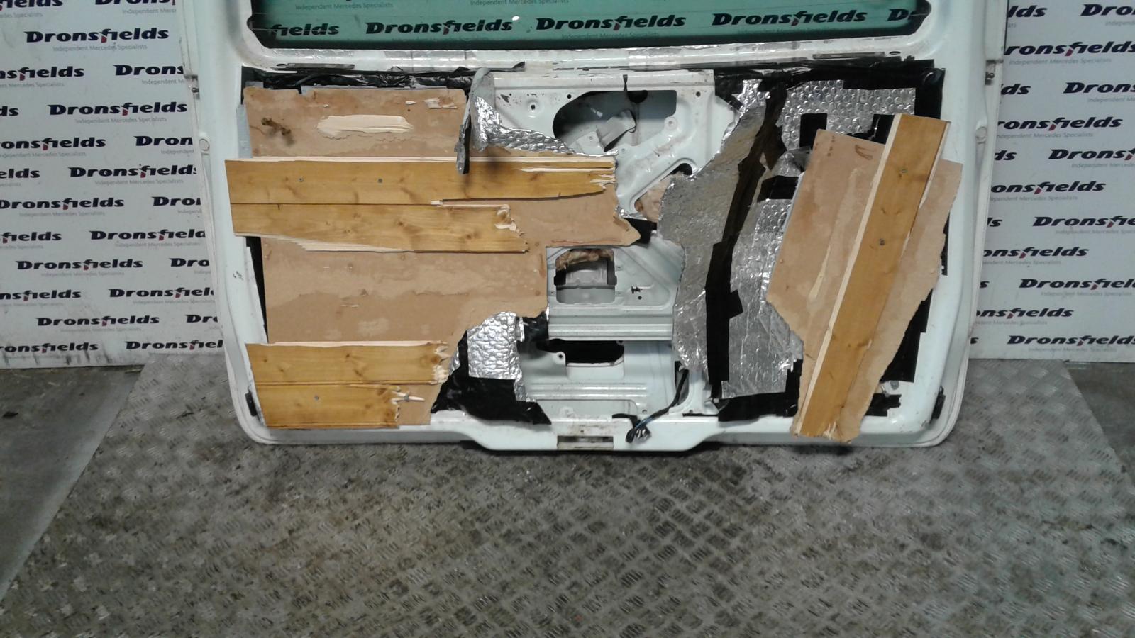 2005 Mercedes Vito Bootlid/Tailgate View Auto part Bootlid/Tailgate Mercedes Vito 2005