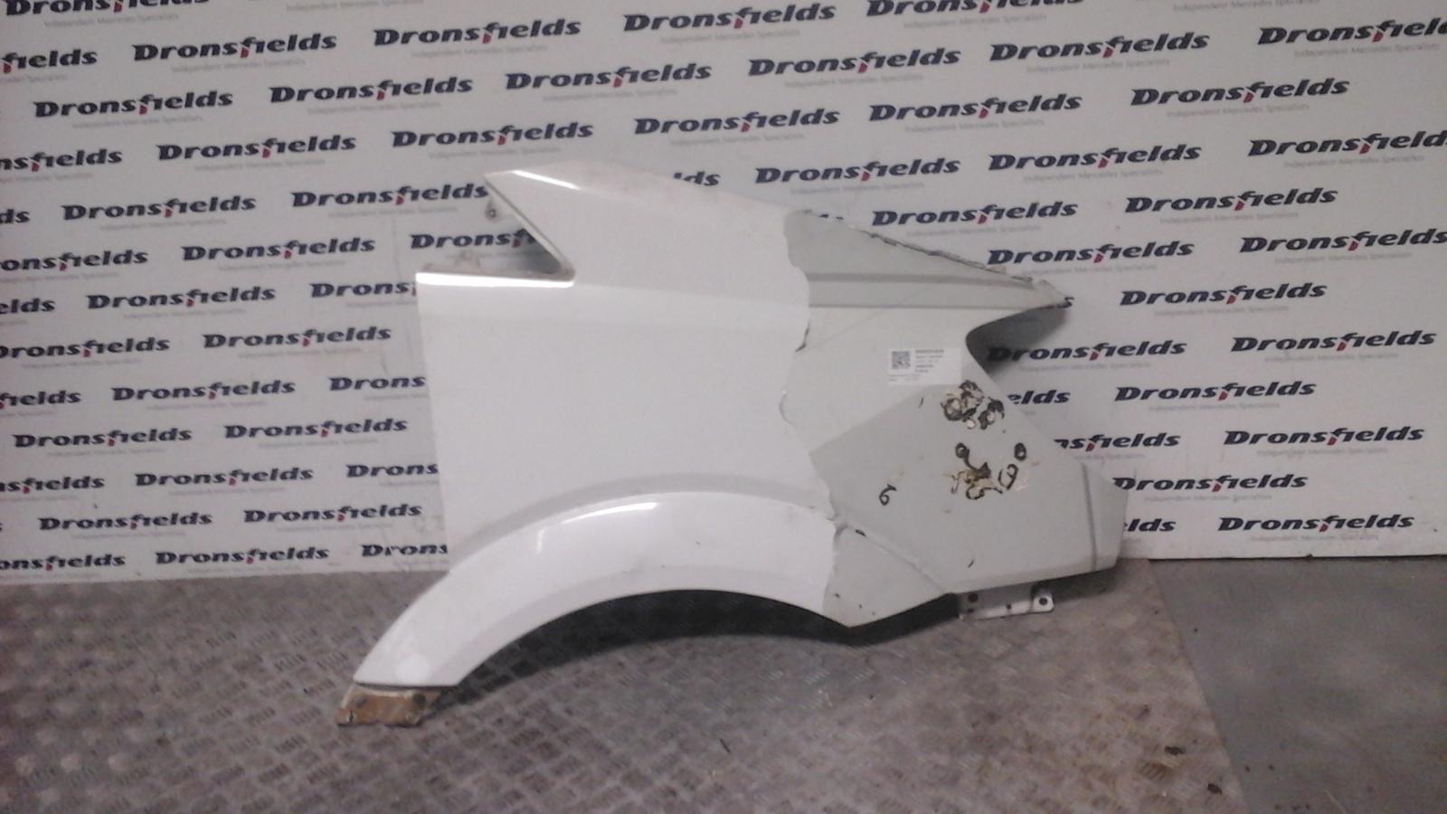 View Auto part R Wing Mercedes Sprinter 2010