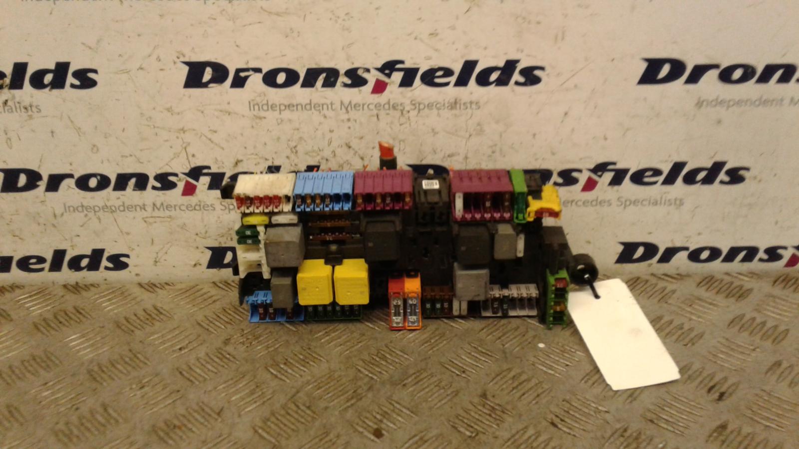 View Auto part Fuse Box Mercedes Sprinter 2019