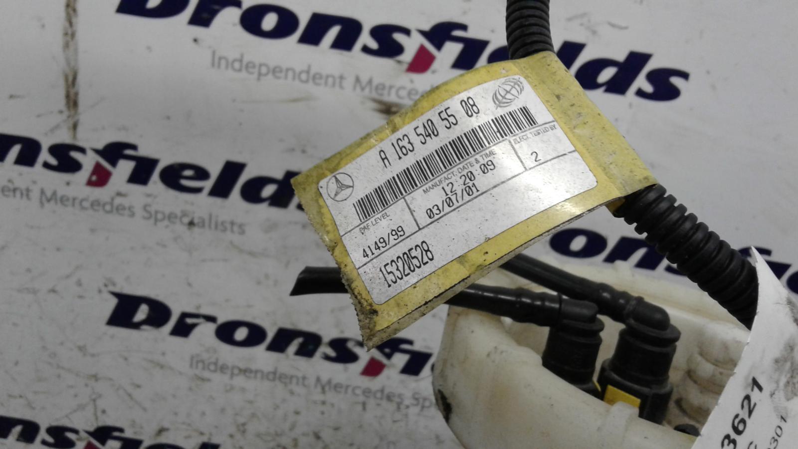 View Auto part Fuel Pump Mercedes M Class 2003