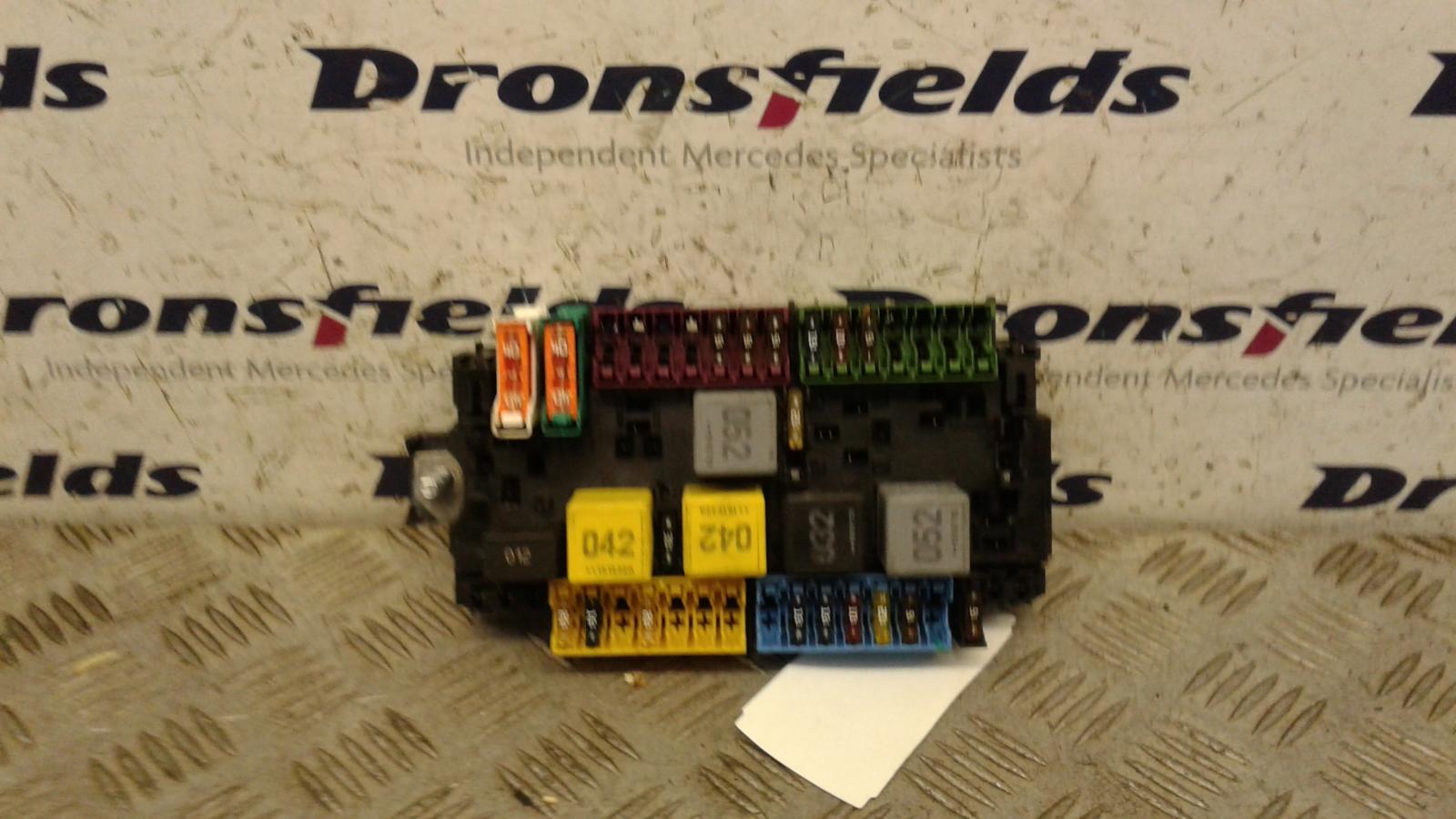 View Auto part Fuse Box Mercedes Vito 2018