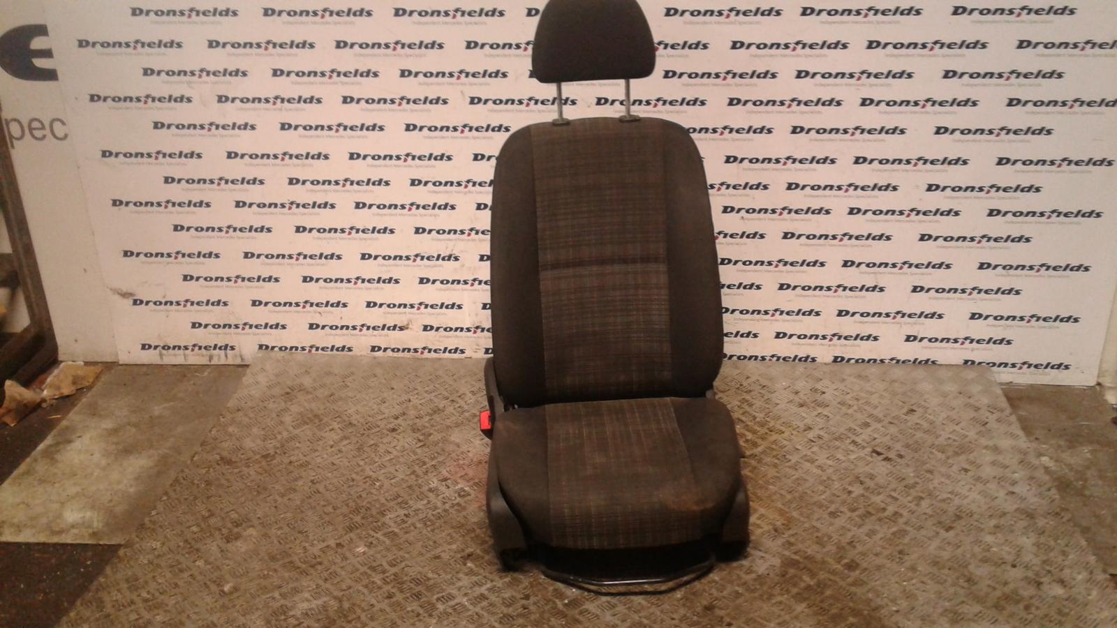 View Auto part Front Seat Mercedes Sprinter 2016
