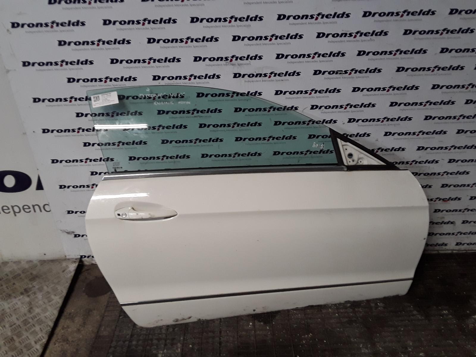 View Auto part R Front Door Mercedes E Class 2009