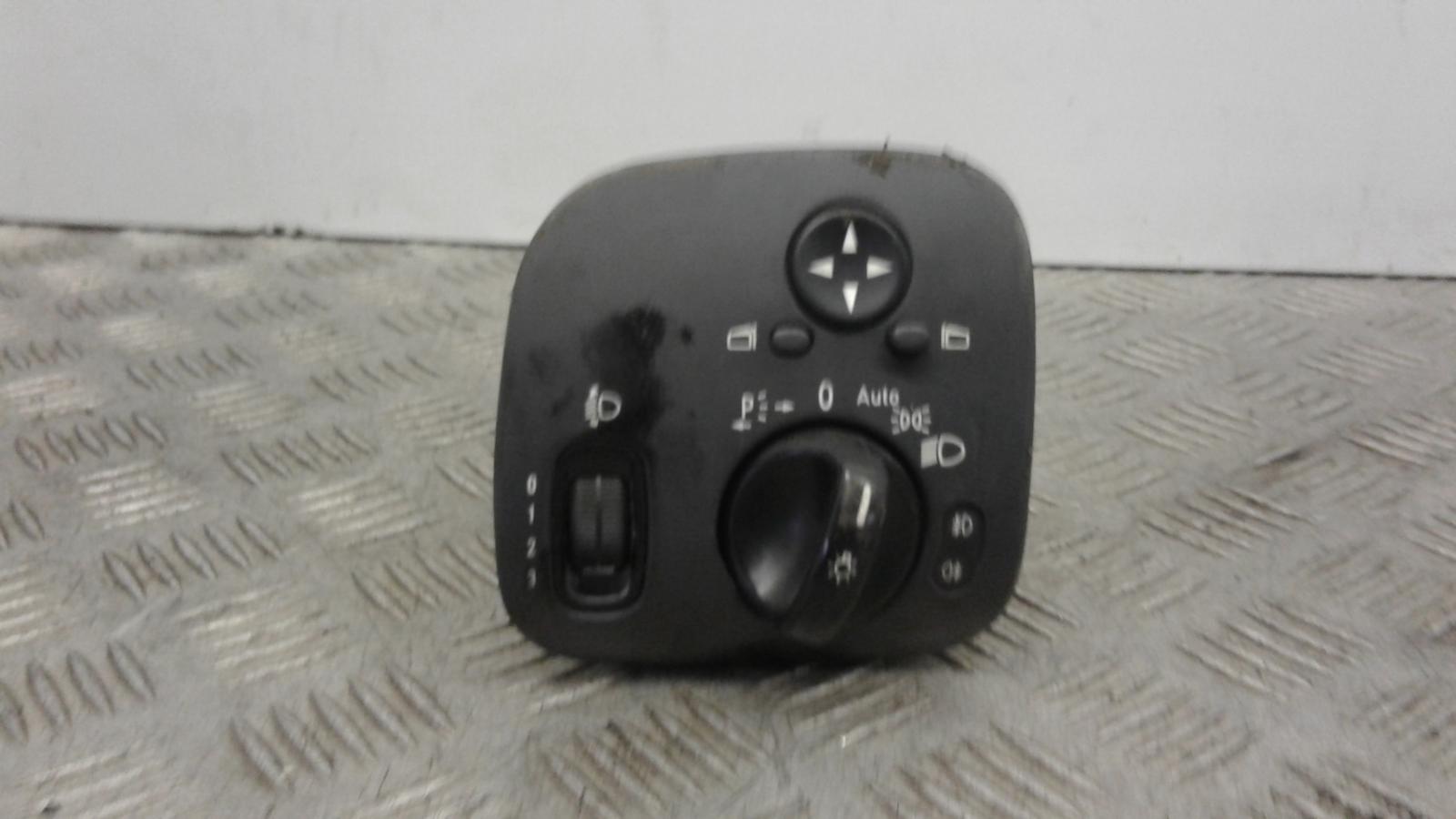 View Auto part Headlight Switch Mercedes C Class 2003
