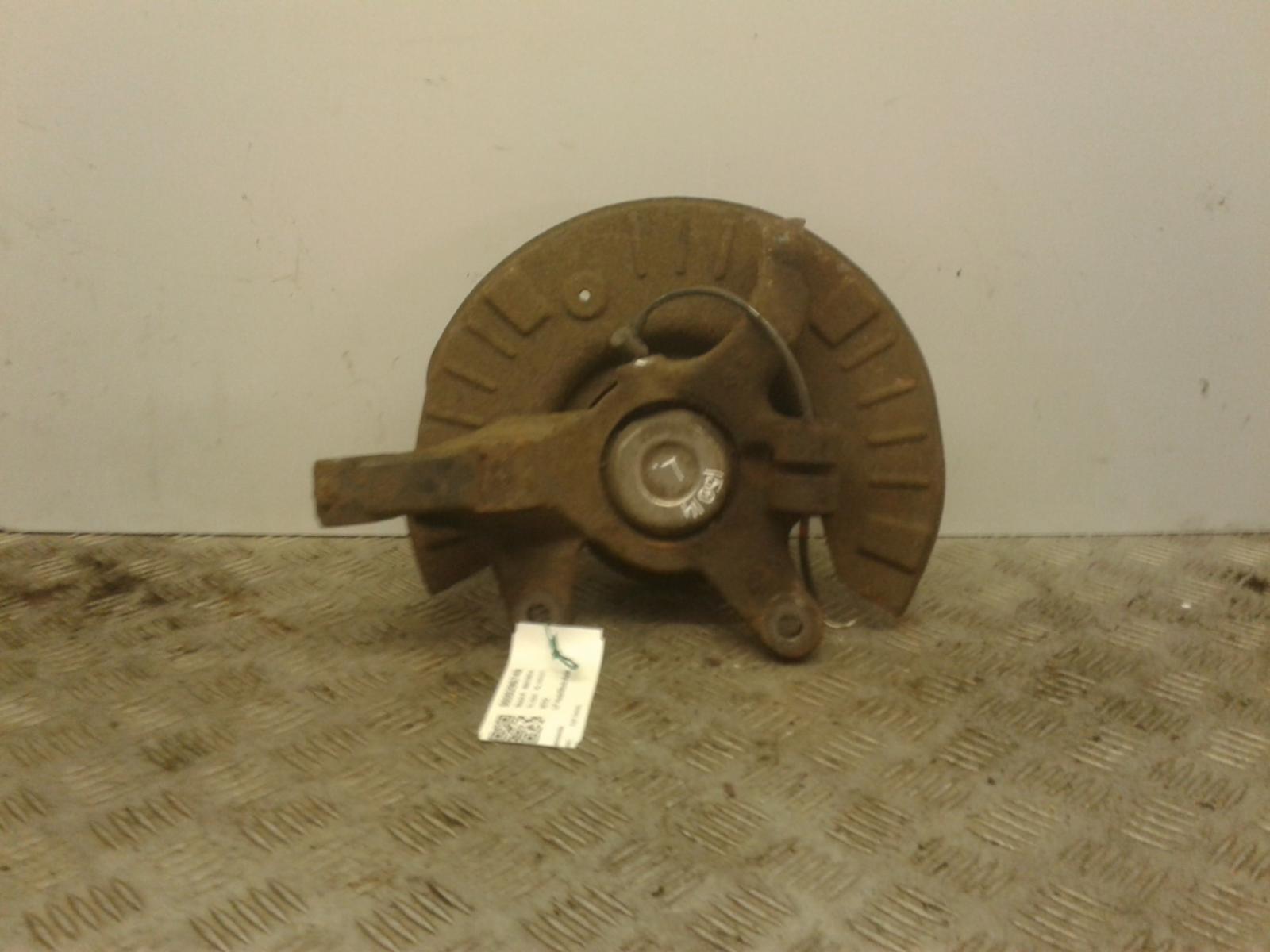 View Auto part LF Hub/Stub Axle Assembly Mercedes Vito 2004