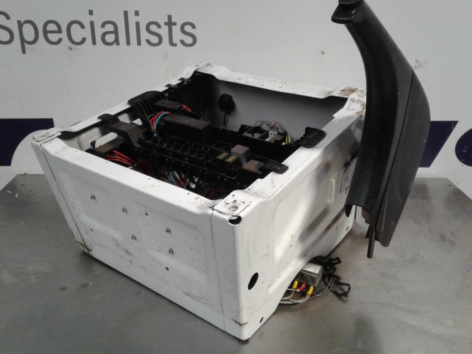View Auto part Front Seat Mercedes Sprinter 2012