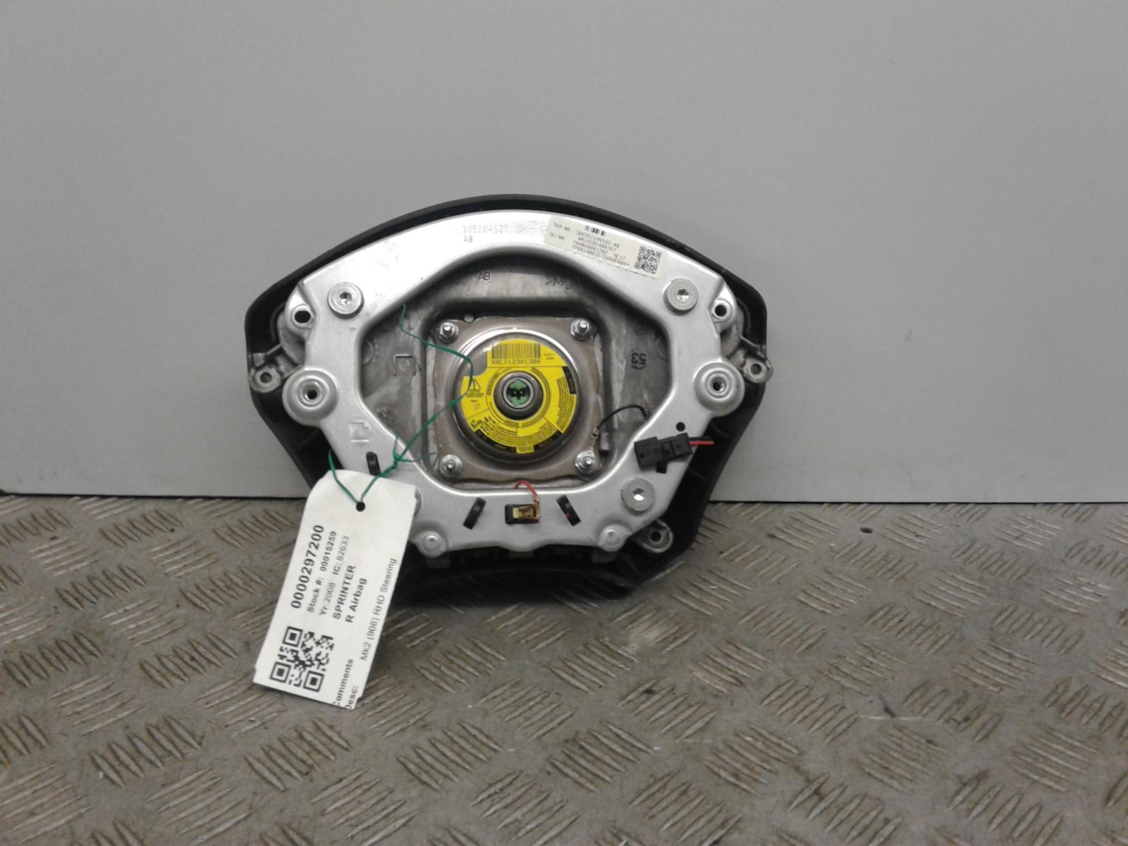View Auto part R Air Bag Mercedes Sprinter 2008