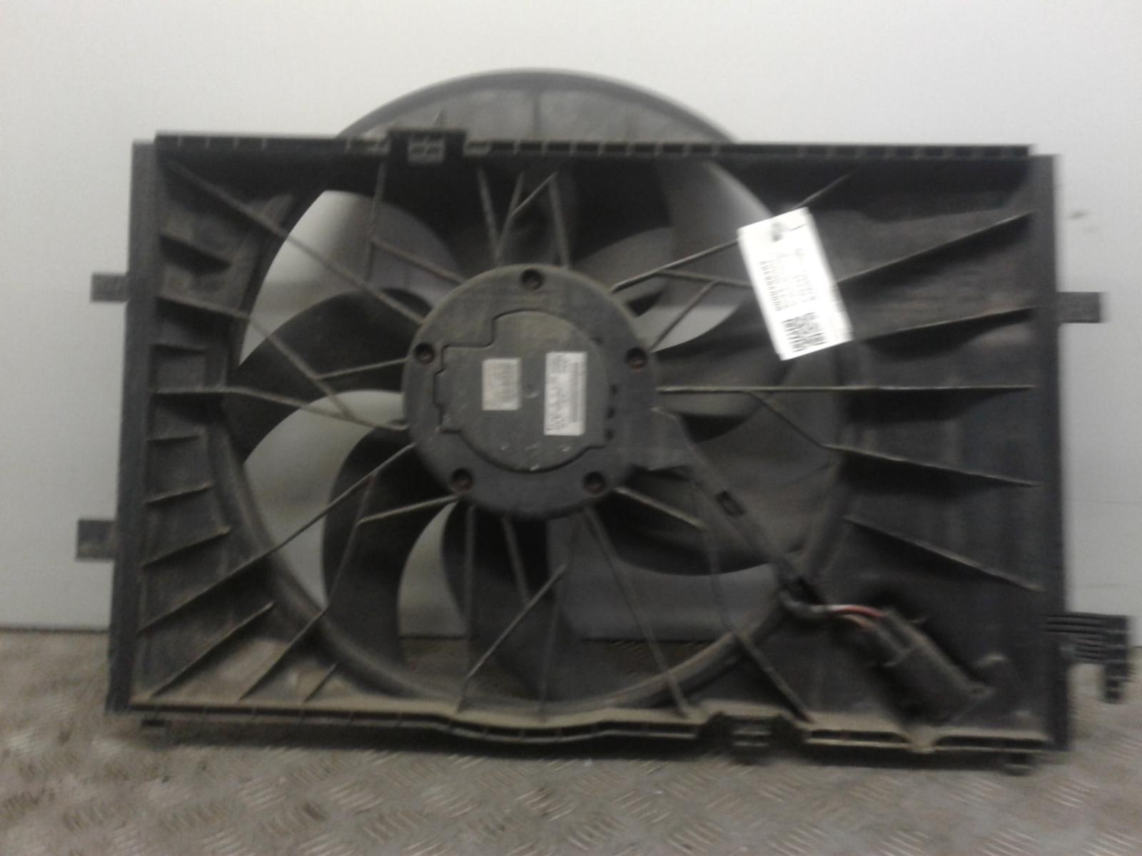 View Auto part Engine Cooling Motor Mercedes C Class 2007