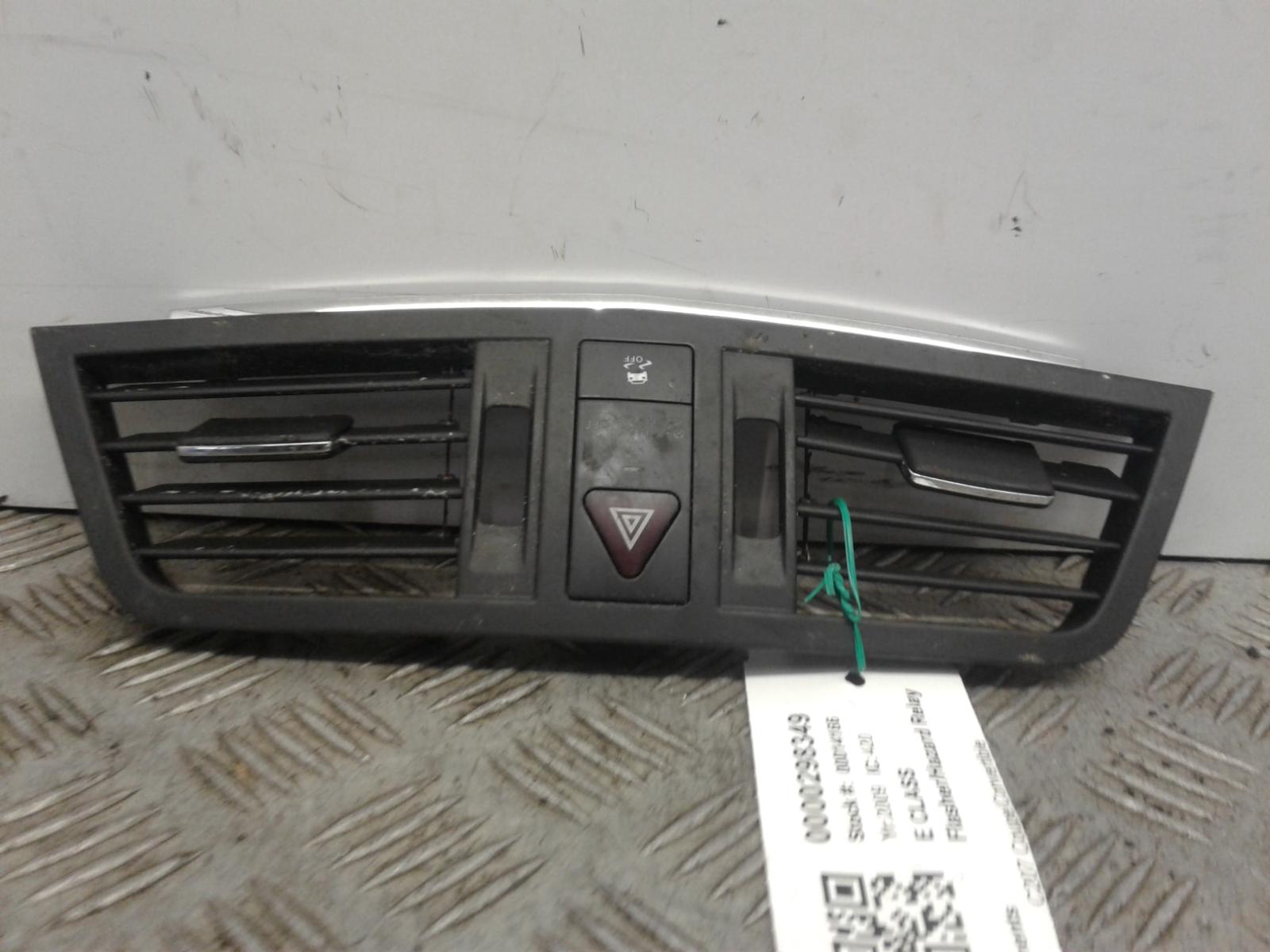 View Auto part Flasher/Hazard Relay Mercedes E Class 2009