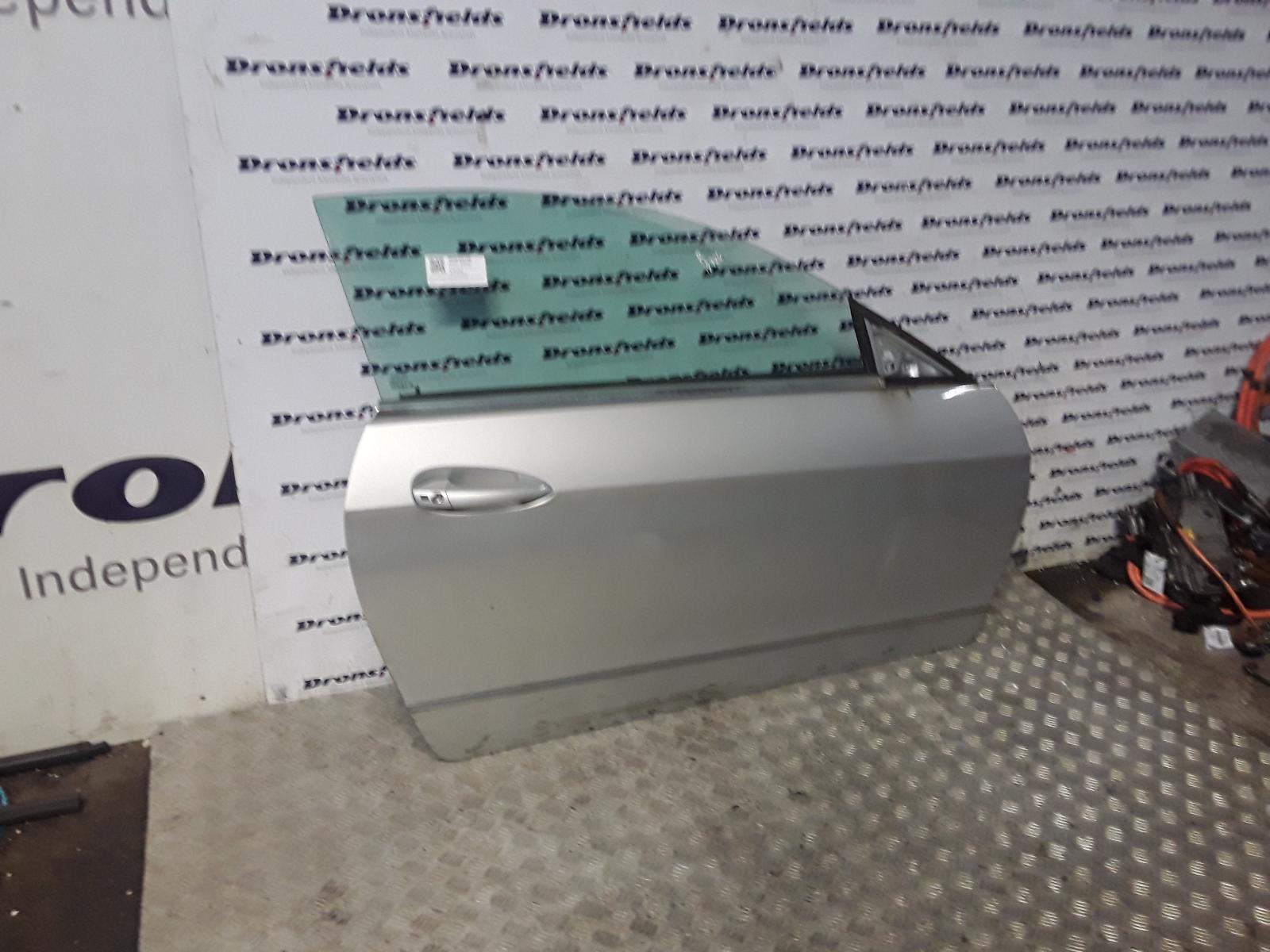 View Auto part R Front Door Mercedes E Class 2013