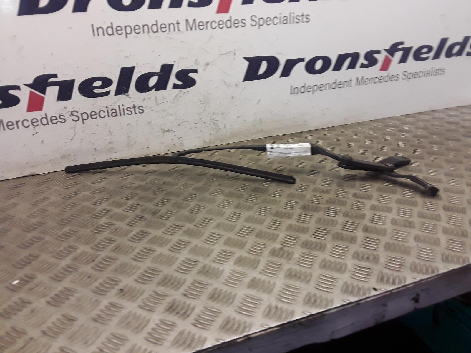 View Auto part Wiper Arm Mercedes E Class 2009