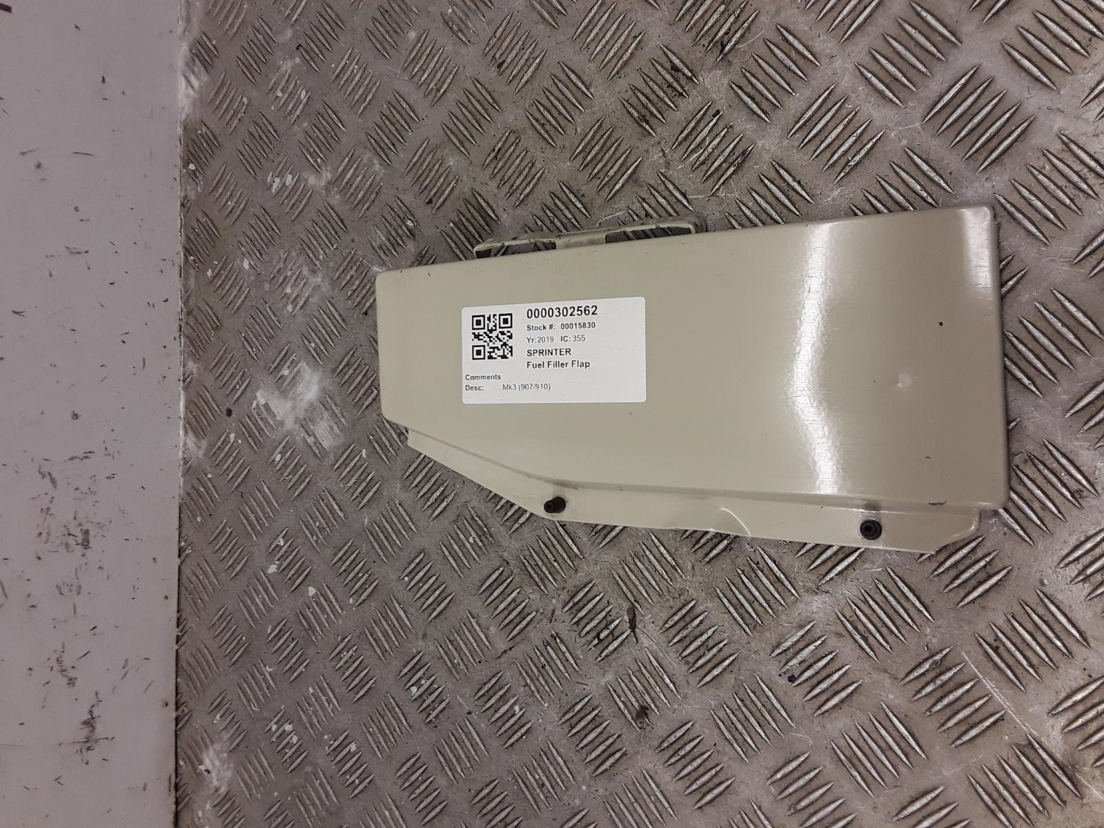 View Auto part Fuel Filler Flap Mercedes Sprinter 2019