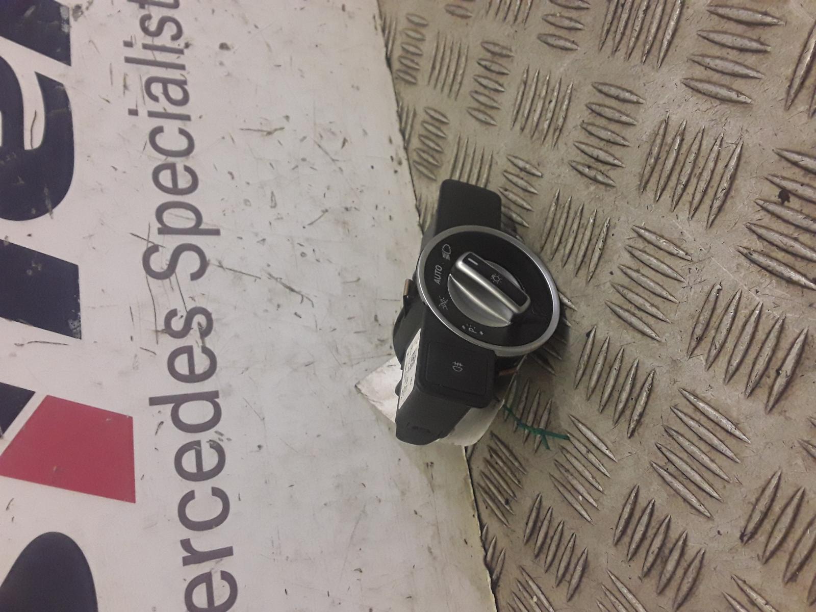 View Auto part Headlight Switch Mercedes E Class 2015