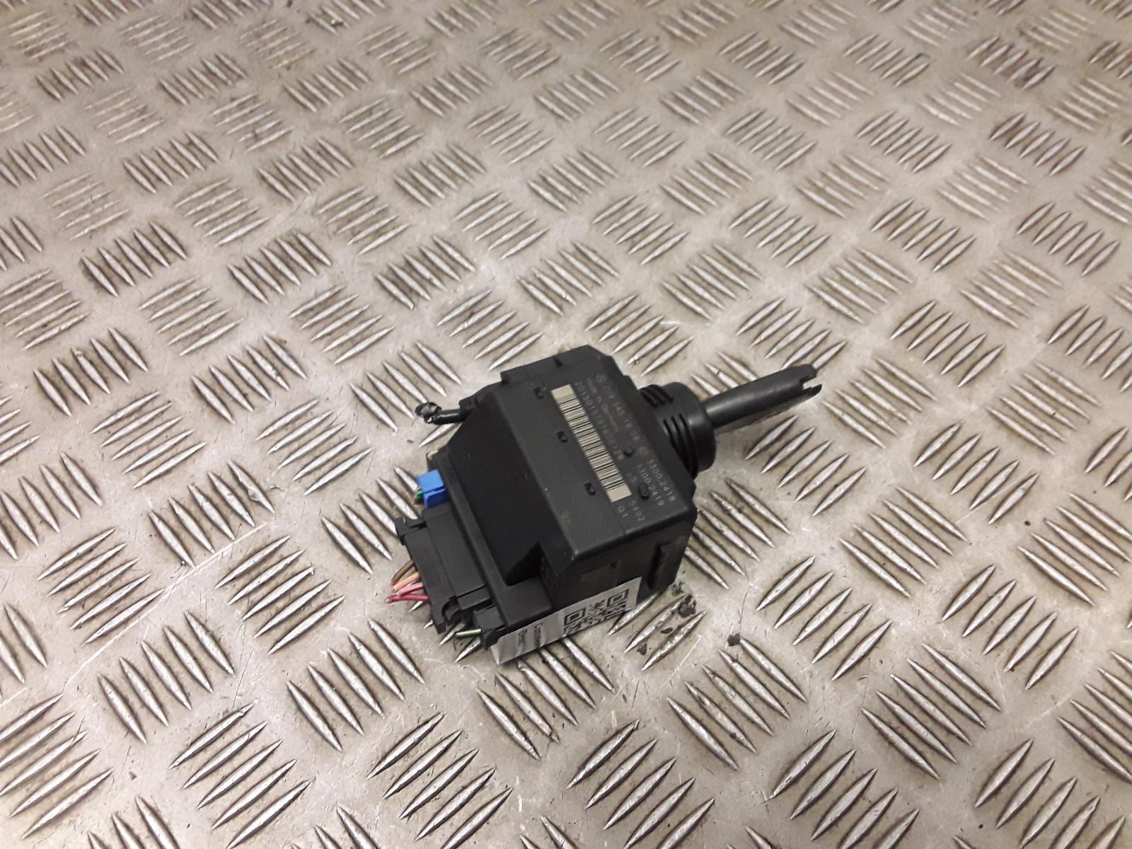 View Auto part Ignition W/Key Mercedes C Class 2006
