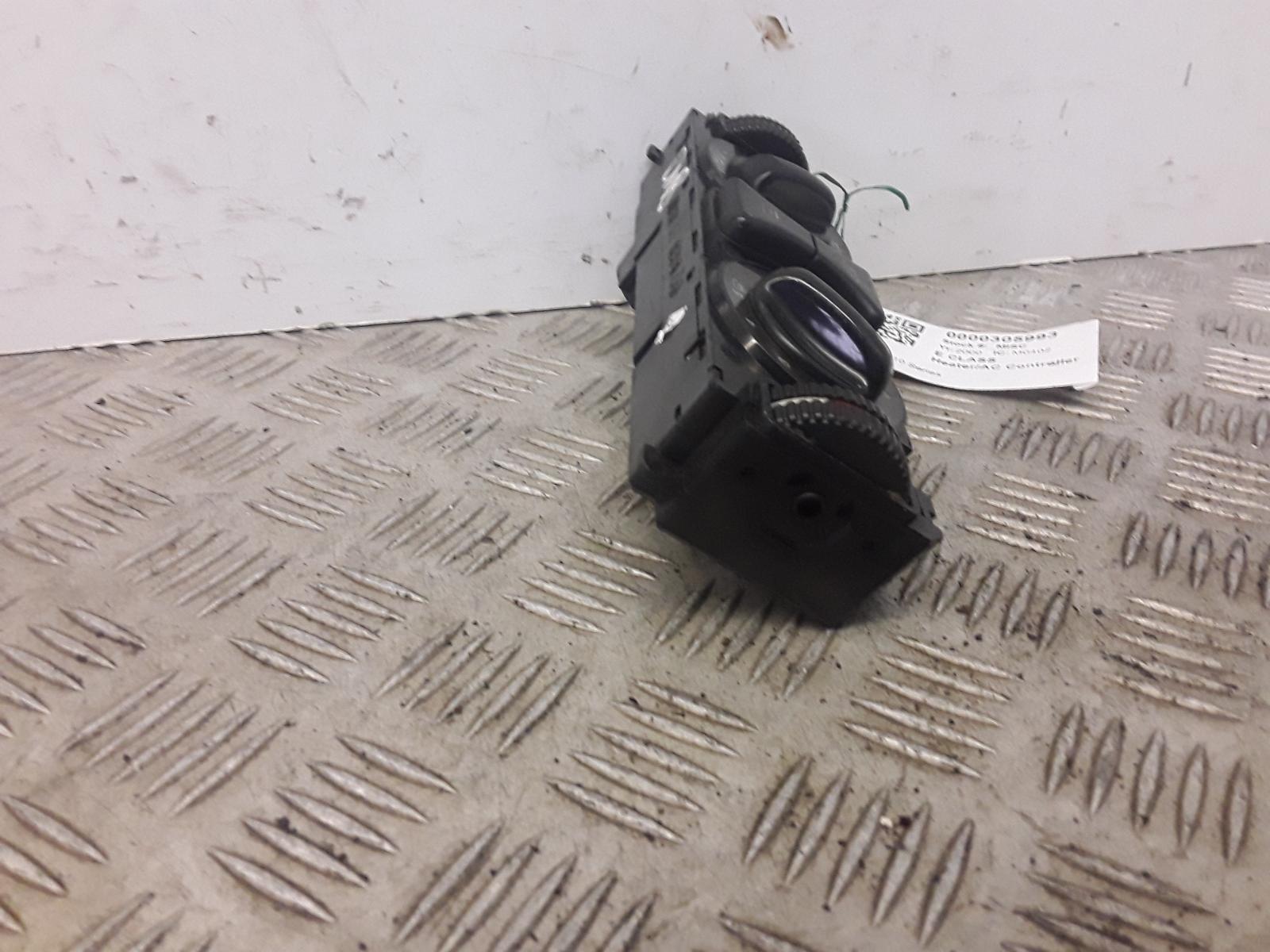2000 Mercedes E Class Heater/AC Controller View Auto part Heater/AC Controller Mercedes E Class 2000