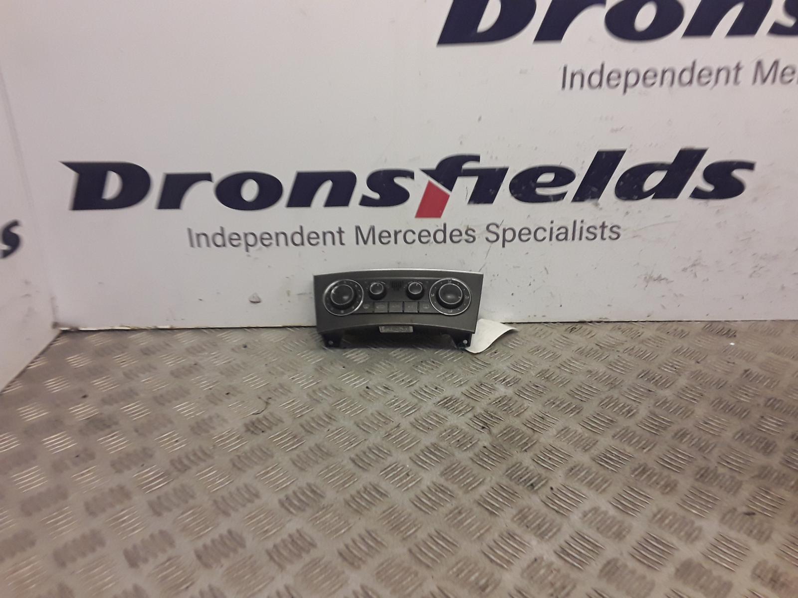 View Auto part Heater/AC Controller Mercedes C Class 2006