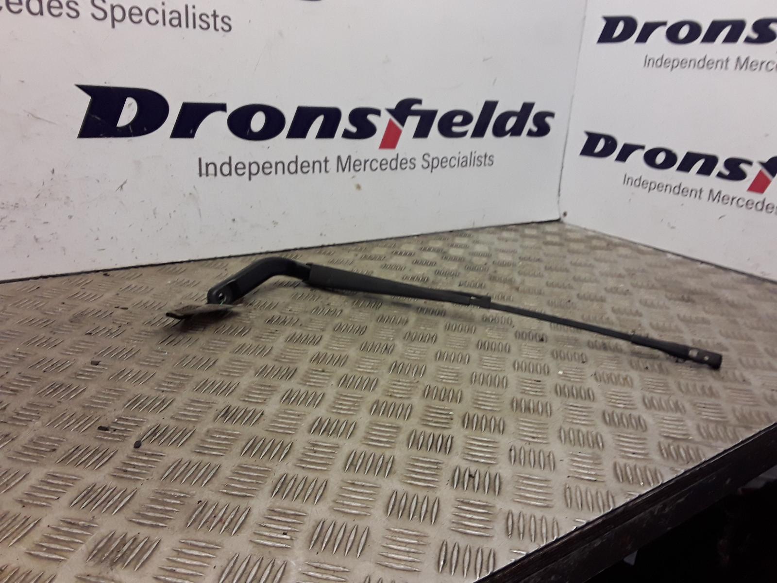 View Auto part Wiper Arm Mercedes Sprinter 2020