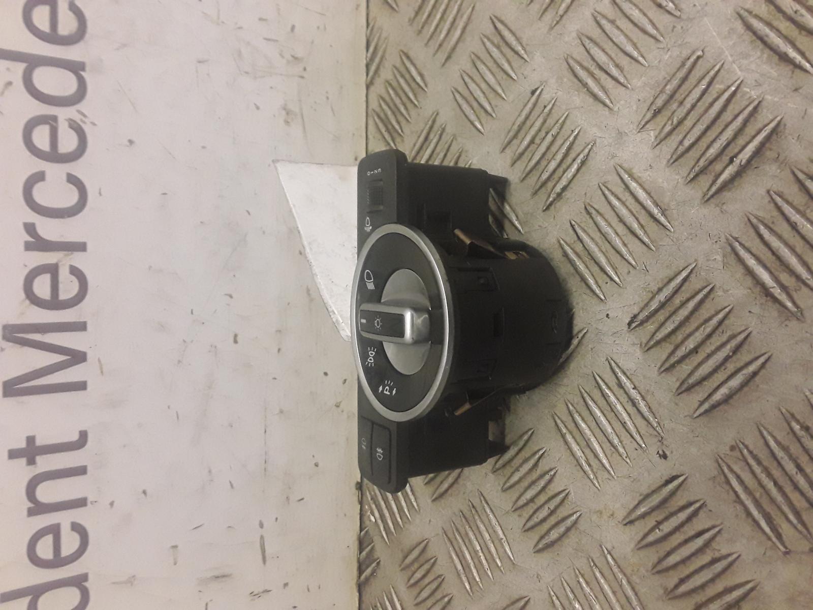 View Auto part Headlight Switch Mercedes E Class 2011