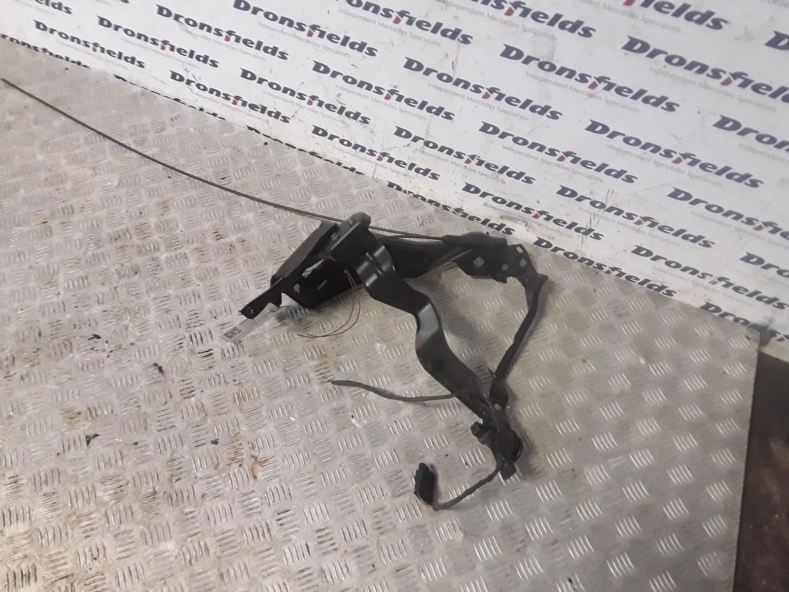 View Auto part Headlight Bracket Right Mercedes C Class 2008