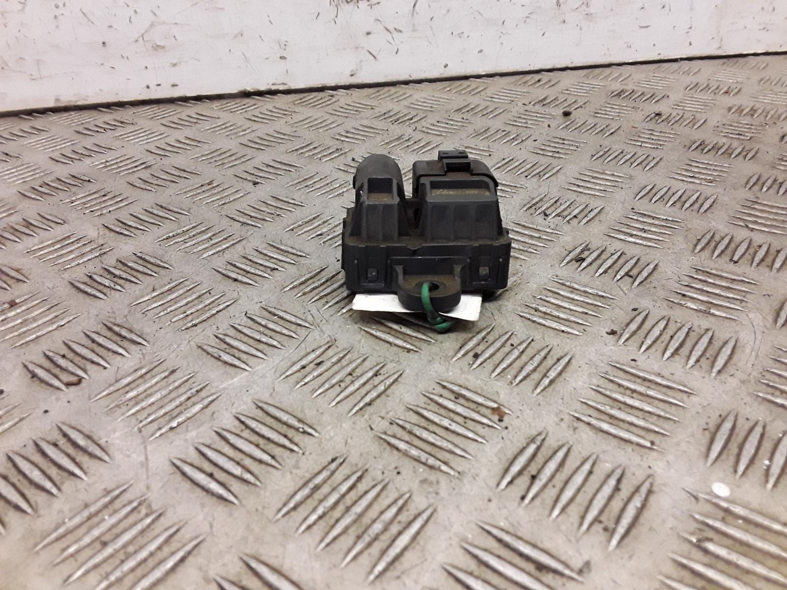 2010 Mercedes C Class Misc. Relay View Auto part Misc. Relay Mercedes C Class 2010
