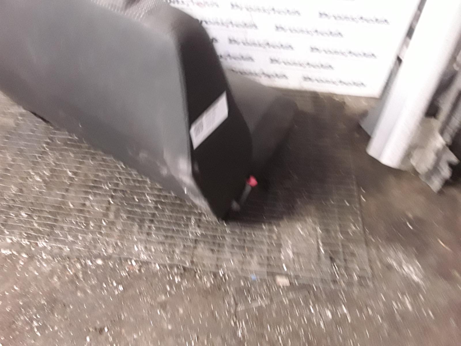 View Auto part Front Seat Mercedes Sprinter 2011