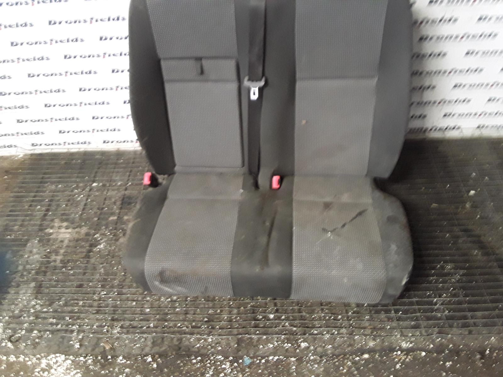 View Auto part Front Seat Mercedes Sprinter 2011