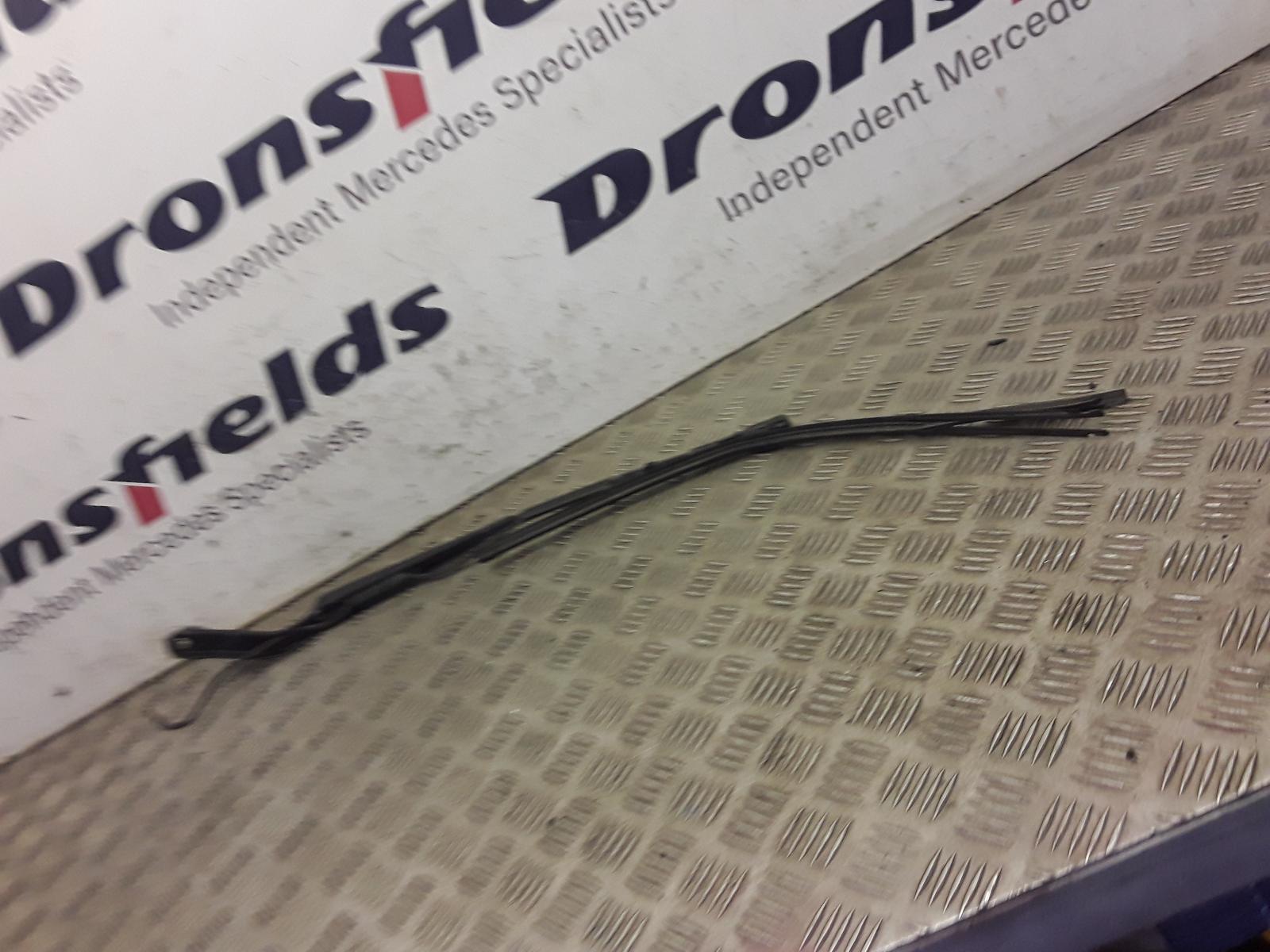 View Auto part Wiper Arm Mercedes Sprinter 2019